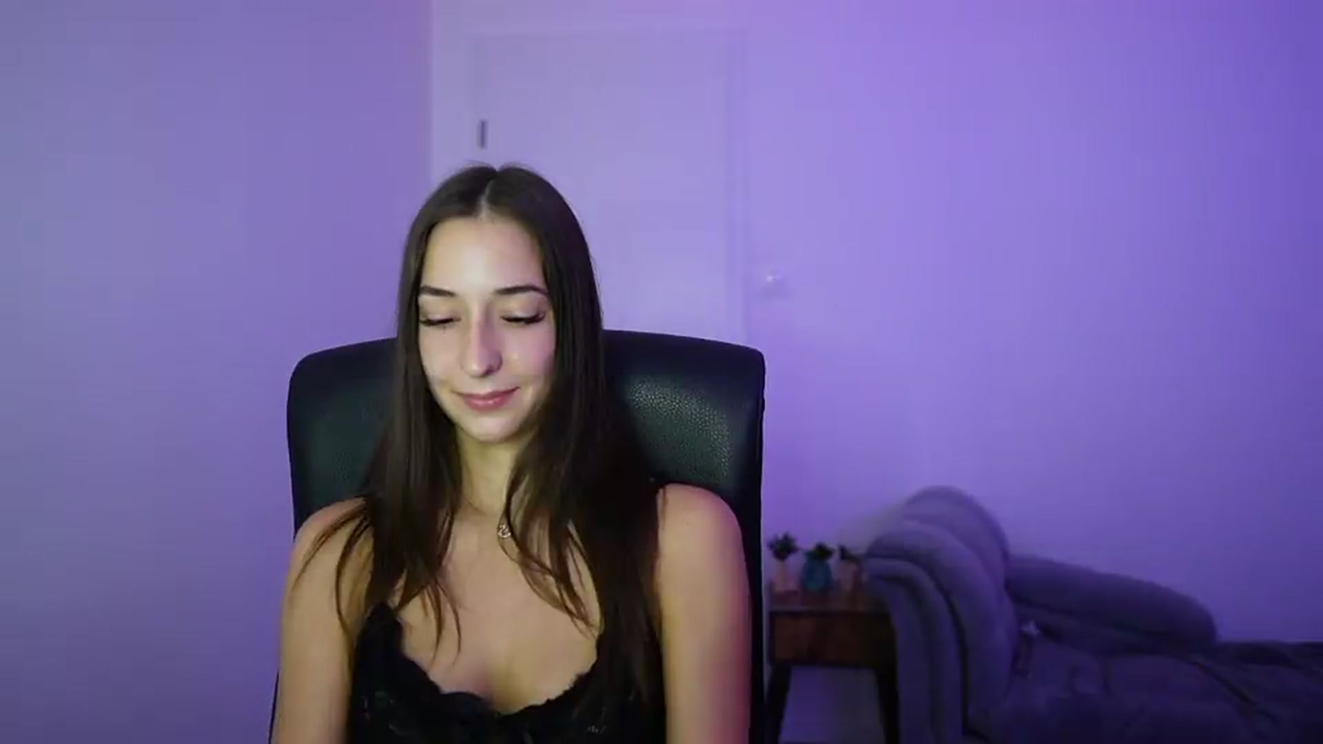 Gallery image thumbnail from Brunettte_18's myfreecams stream on, 06/24/2026, 20:24 image 7 of 20