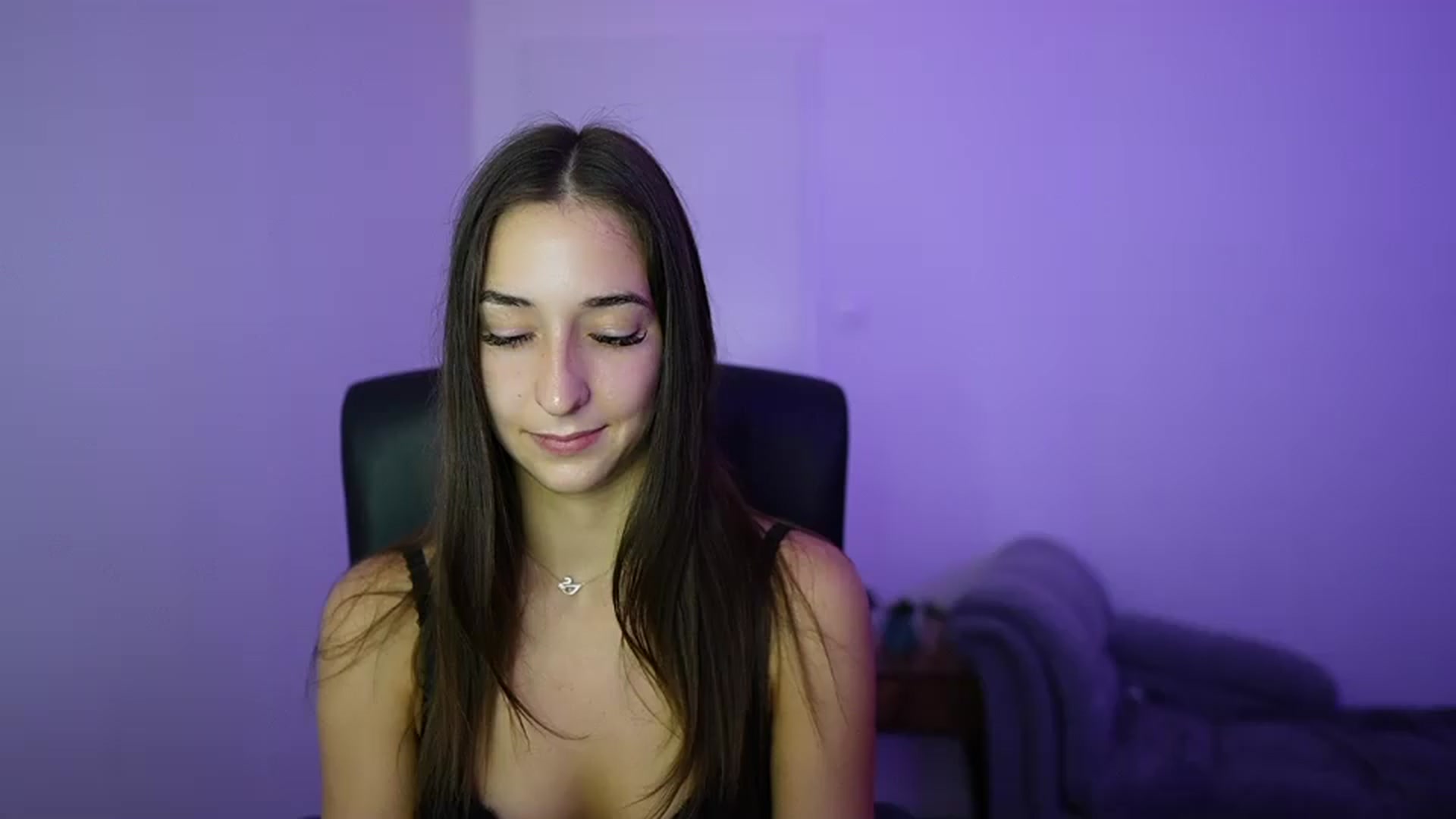 Gallery image thumbnail from Brunettte_18's myfreecams stream on, 06/24/2026, 22:05 image 19 of 20