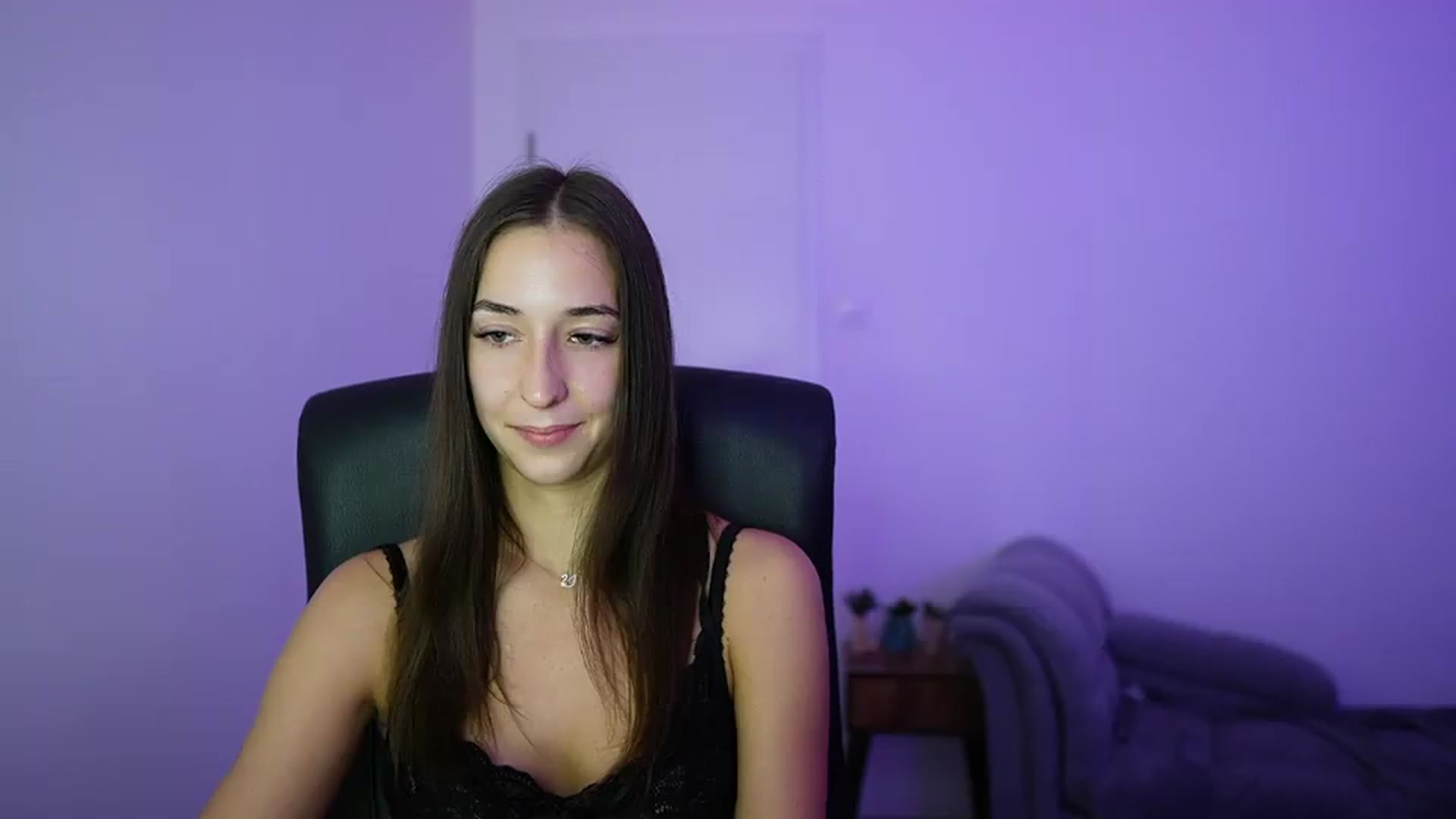 Gallery image thumbnail from Brunettte_18's myfreecams stream on, 06/24/2026, 22:05 image 1 of 20