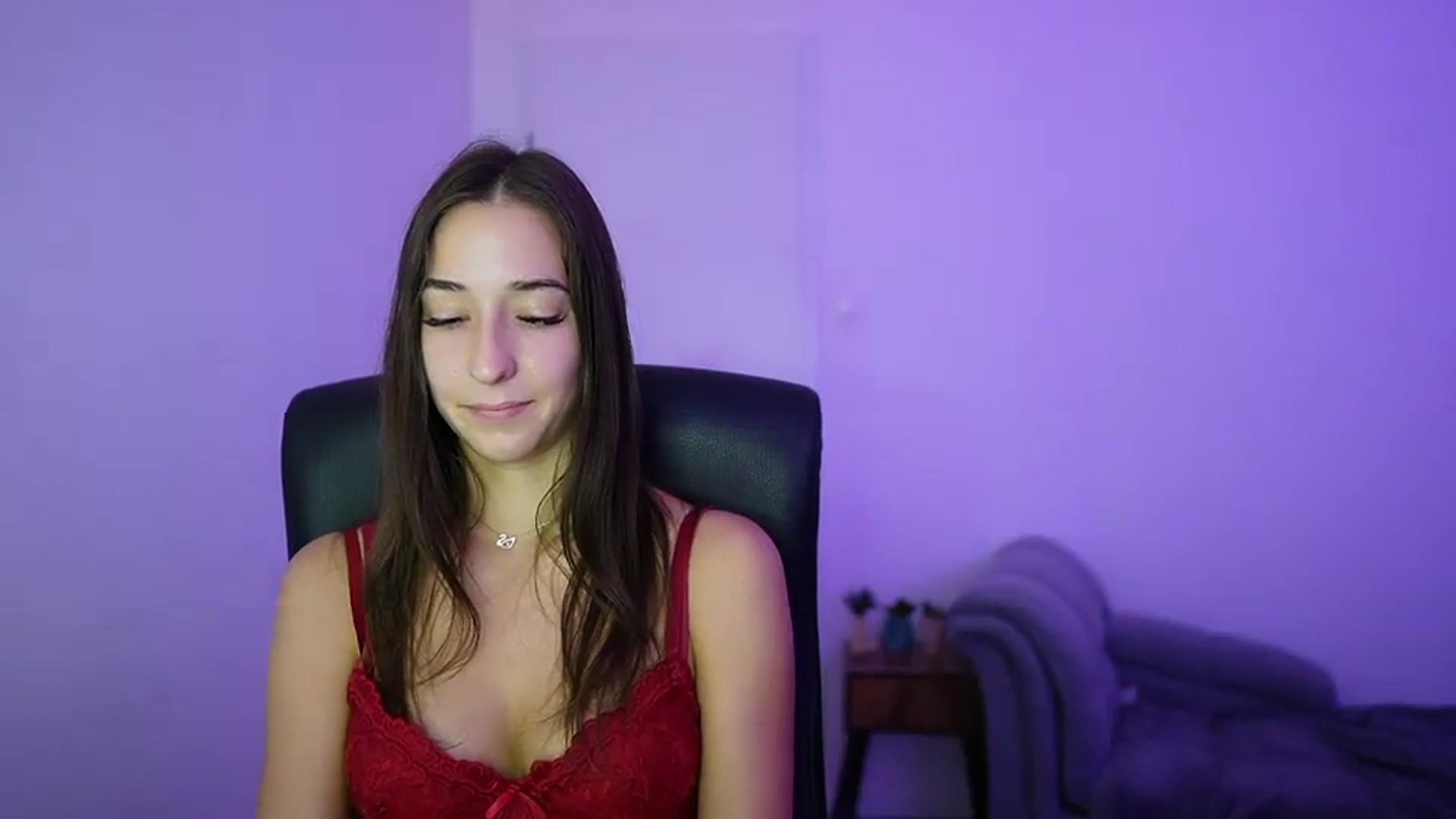 Gallery image thumbnail from Brunettte_18's myfreecams stream on, 06/25/2026, 14:03 image 8 of 20