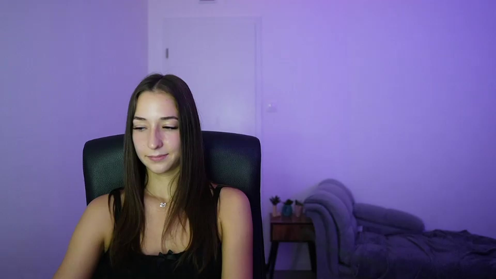 Gallery image thumbnail from Brunettte_18's myfreecams stream on, 06/27/2026, 20:04 image 1 of 20