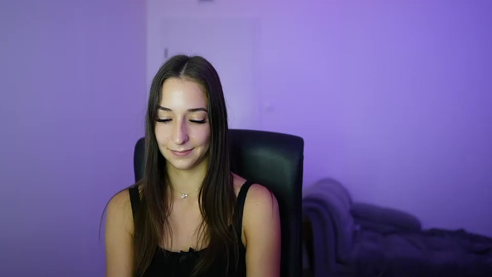 Gallery image thumbnail from Brunettte_18's myfreecams stream on, 06/27/2026, 22:35 image 20 of 20