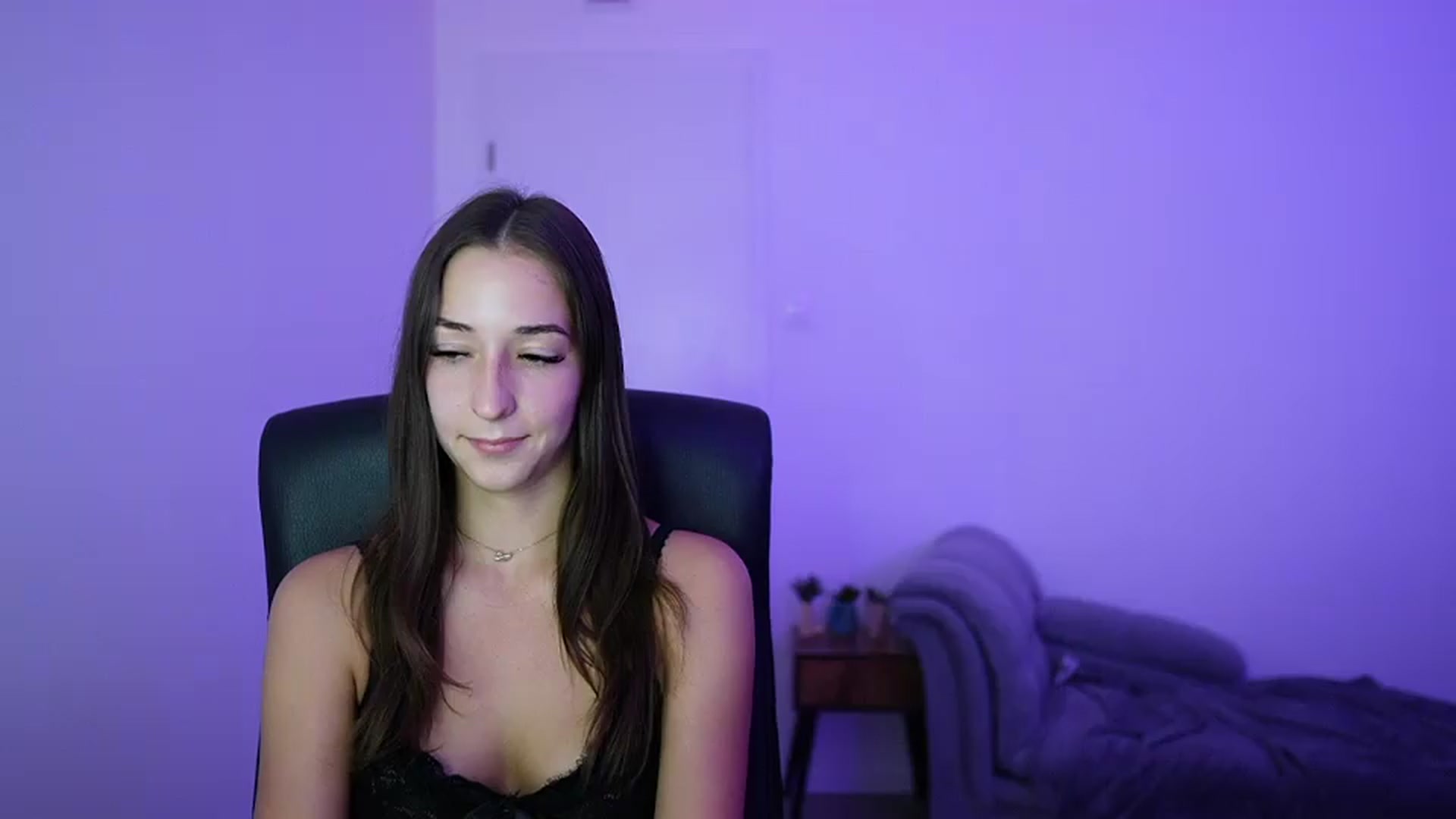 Gallery image thumbnail from Brunettte_18's myfreecams stream on, 06/28/2026, 20:03 image 1 of 20
