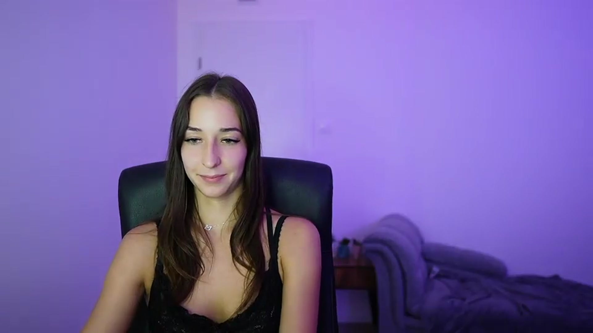 Gallery image thumbnail from Brunettte_18's myfreecams stream on, 06/28/2026, 20:03 image 7 of 20