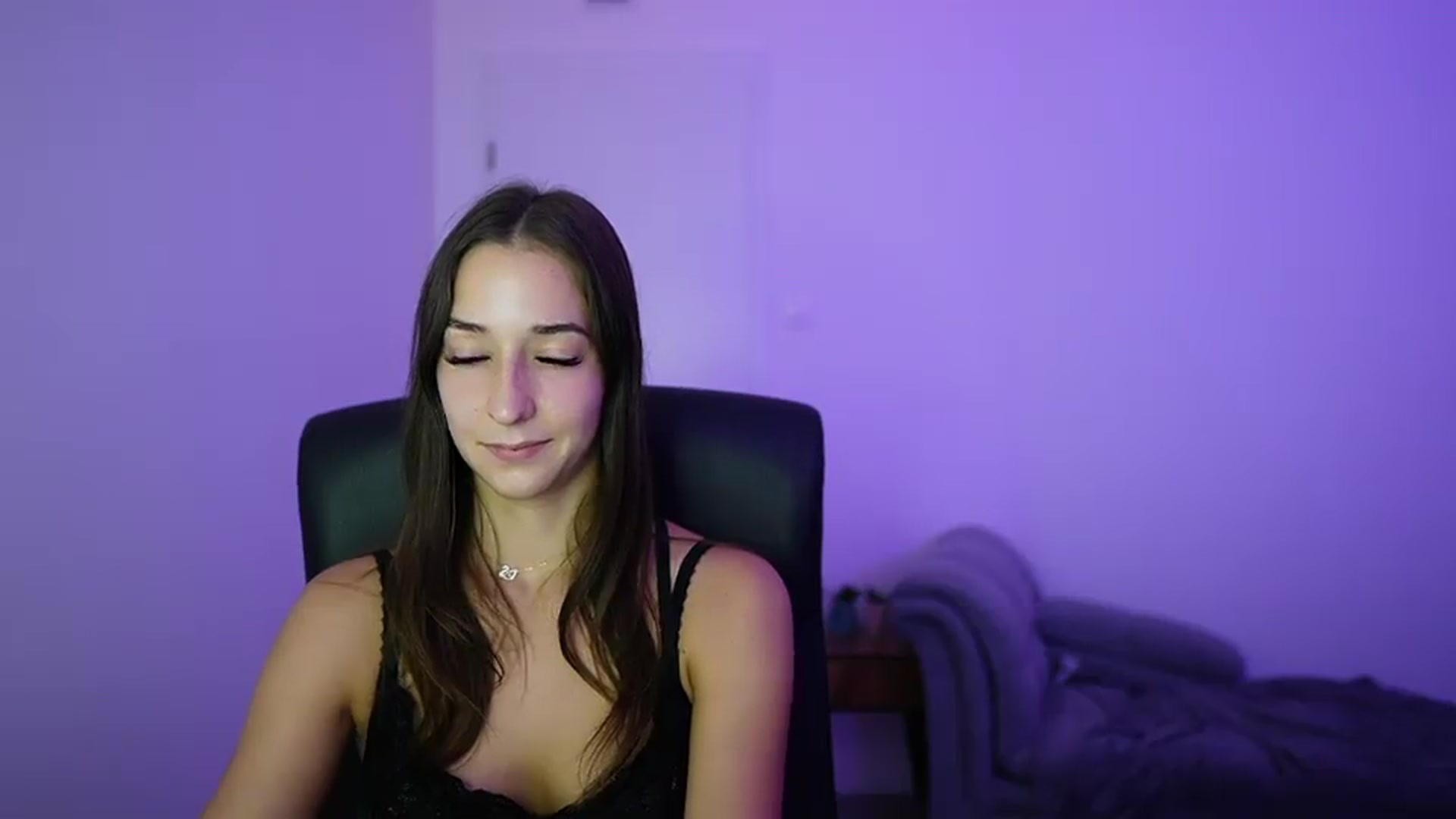 Gallery image thumbnail from Brunettte_18's myfreecams stream on, 06/28/2026, 20:03 image 10 of 20