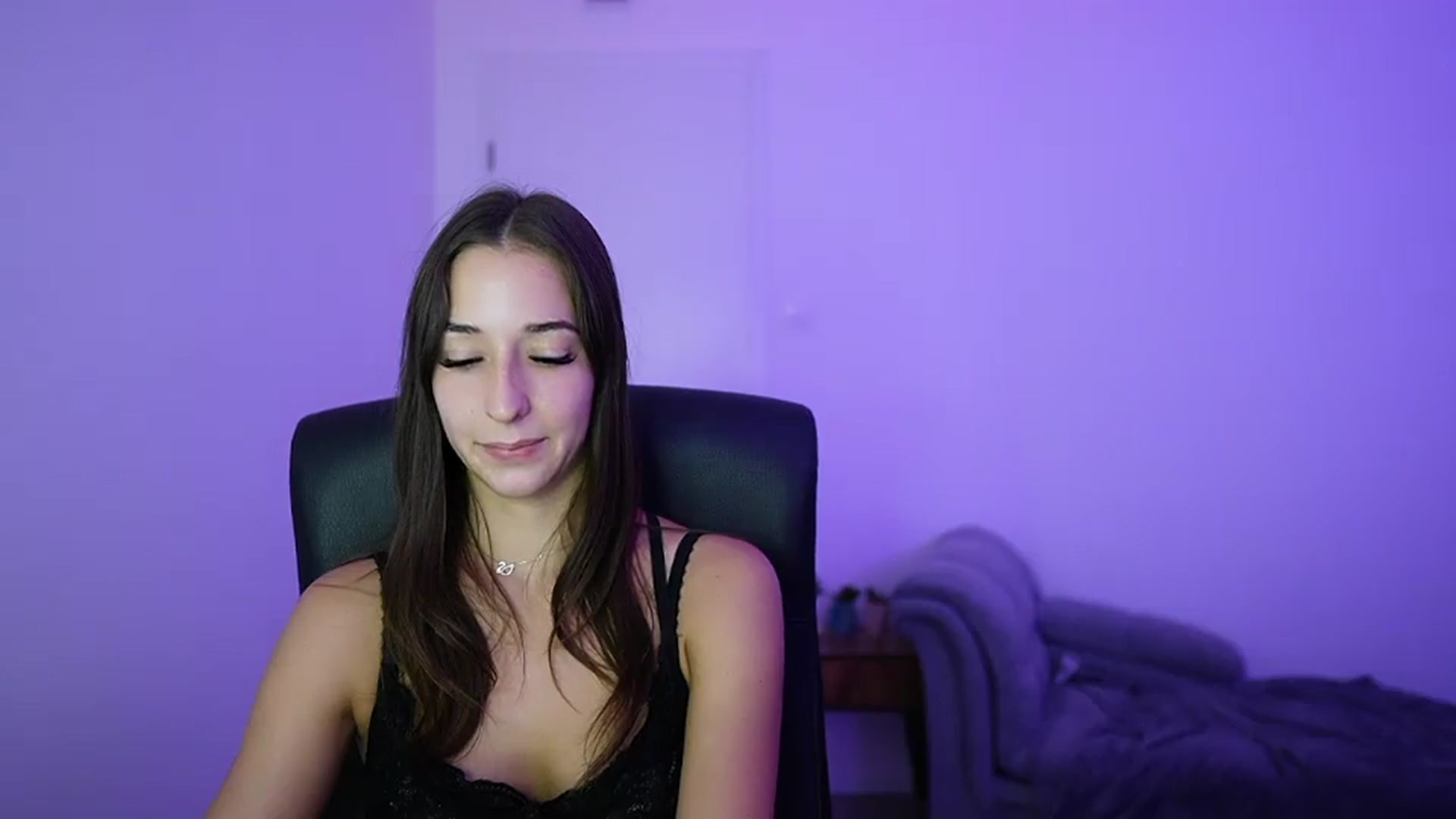 Gallery image thumbnail from Brunettte_18's myfreecams stream on, 06/28/2026, 20:03 image 9 of 20