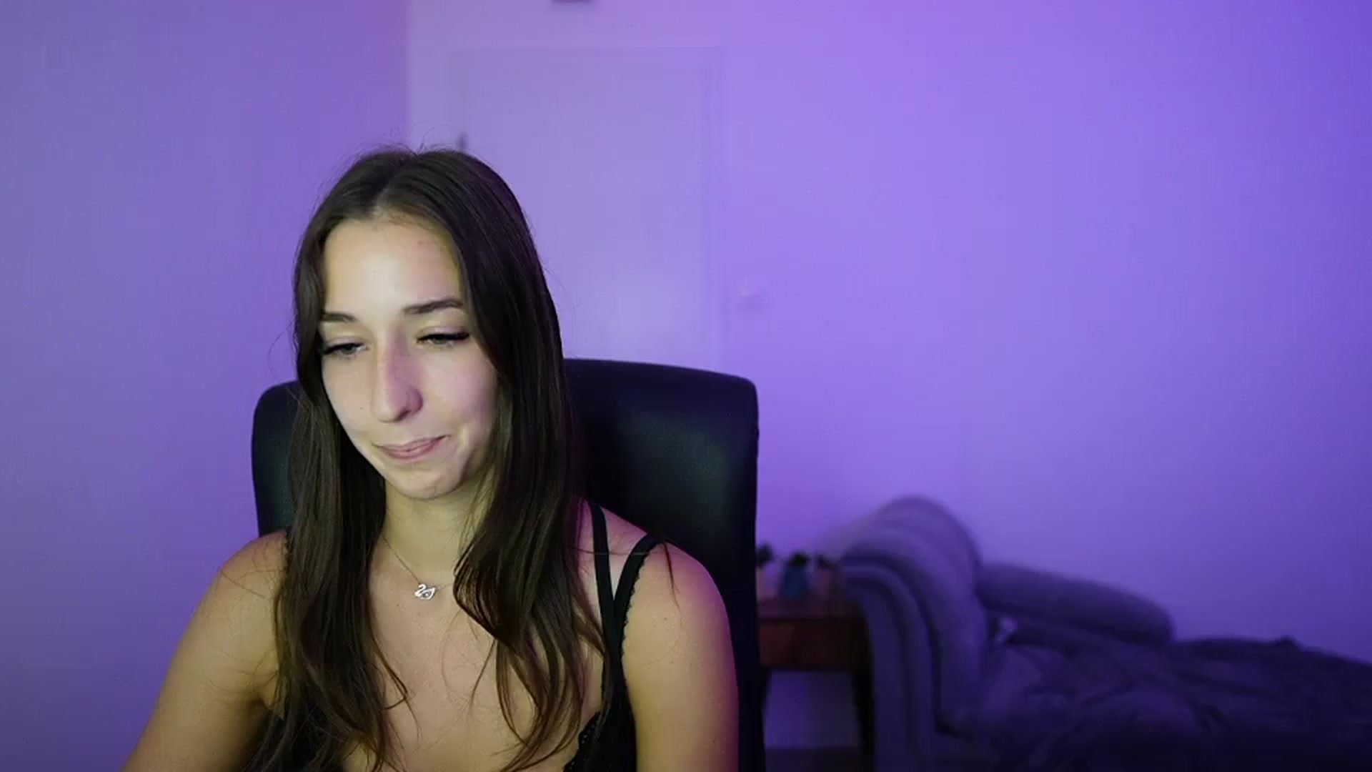 Gallery image thumbnail from Brunettte_18's myfreecams stream on, 06/28/2026, 21:28 image 20 of 20