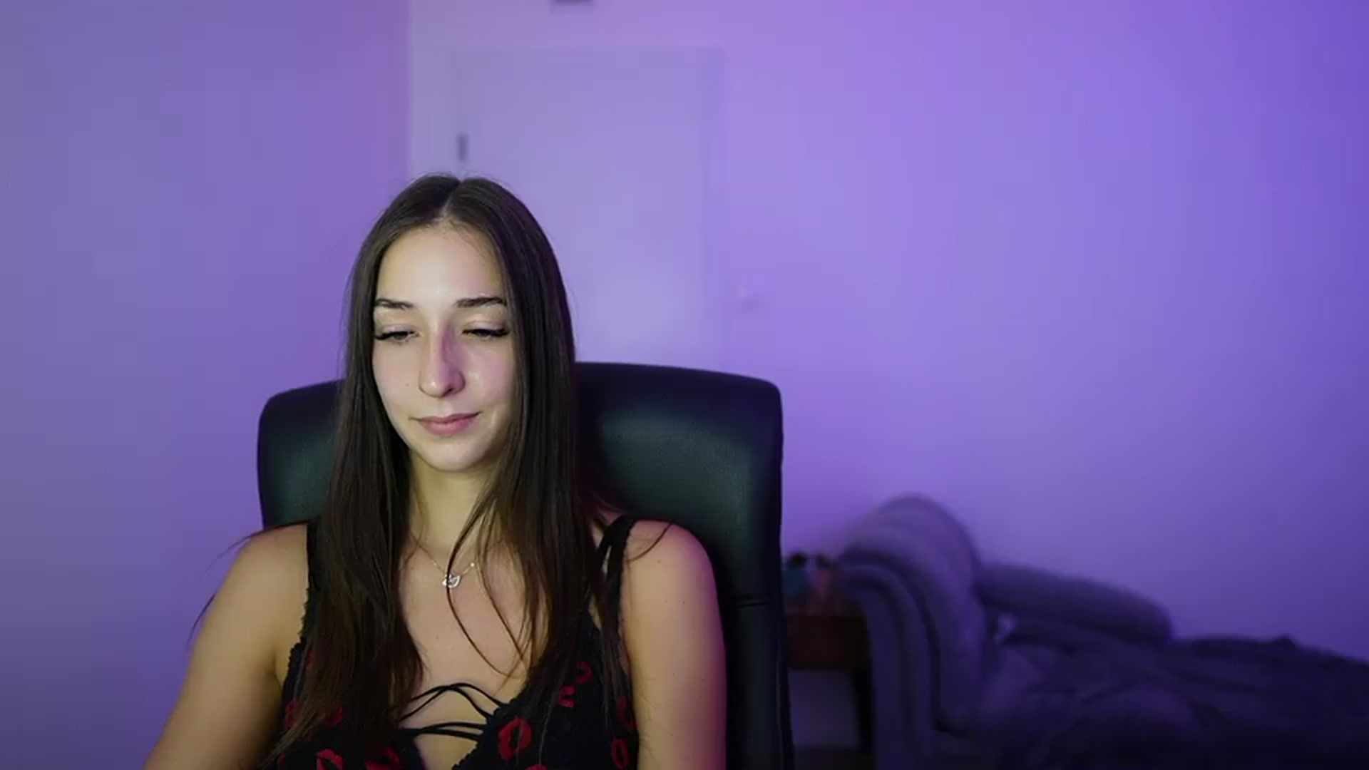 Gallery image thumbnail from Brunettte_18's myfreecams stream on, 07/03/2026, 18:53 image 6 of 20