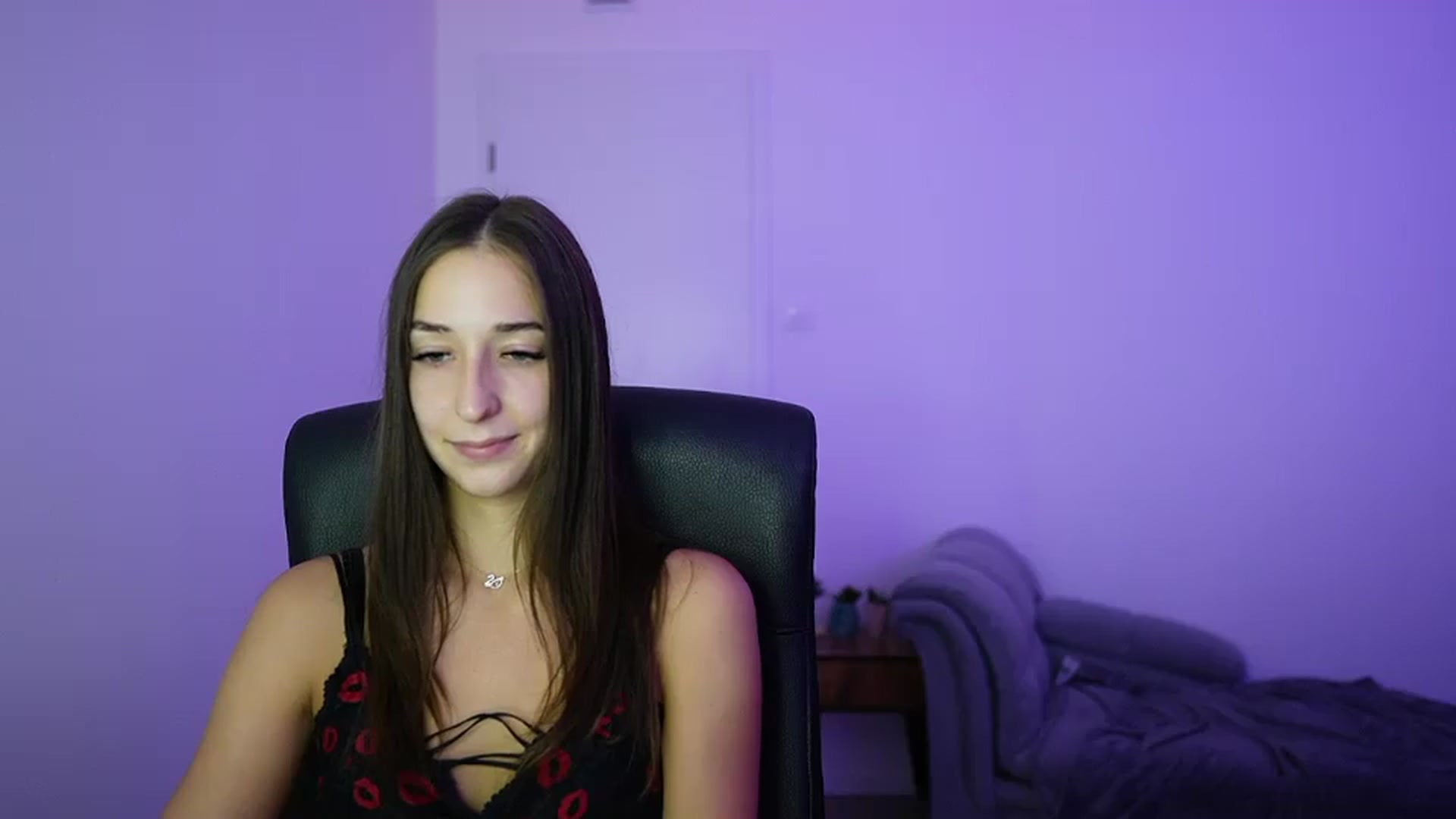 Gallery image thumbnail from Brunettte_18's myfreecams stream on, 07/03/2026, 18:53 image 17 of 20