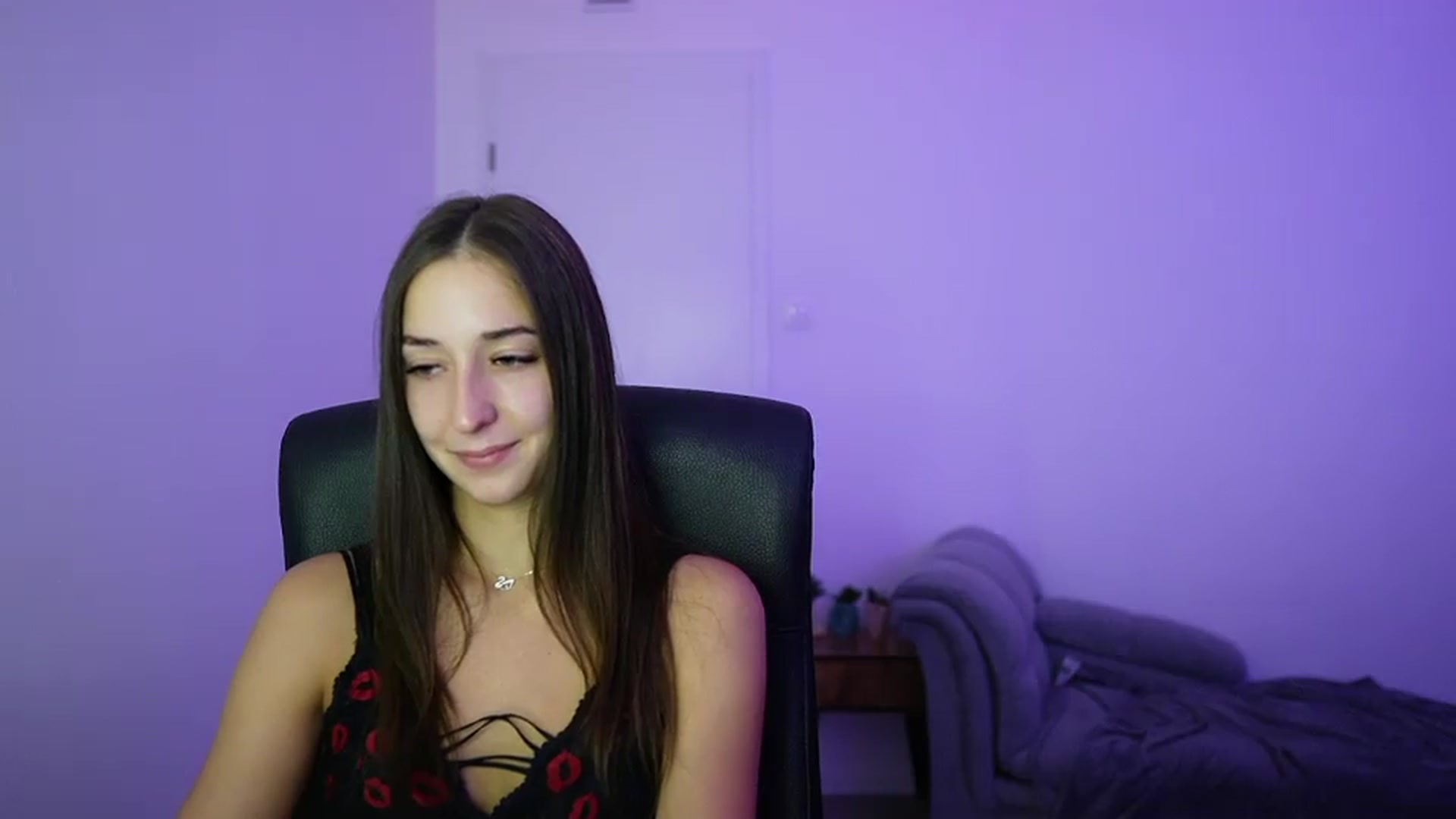 Gallery image thumbnail from Brunettte_18's myfreecams stream on, 07/03/2026, 18:53 image 18 of 20