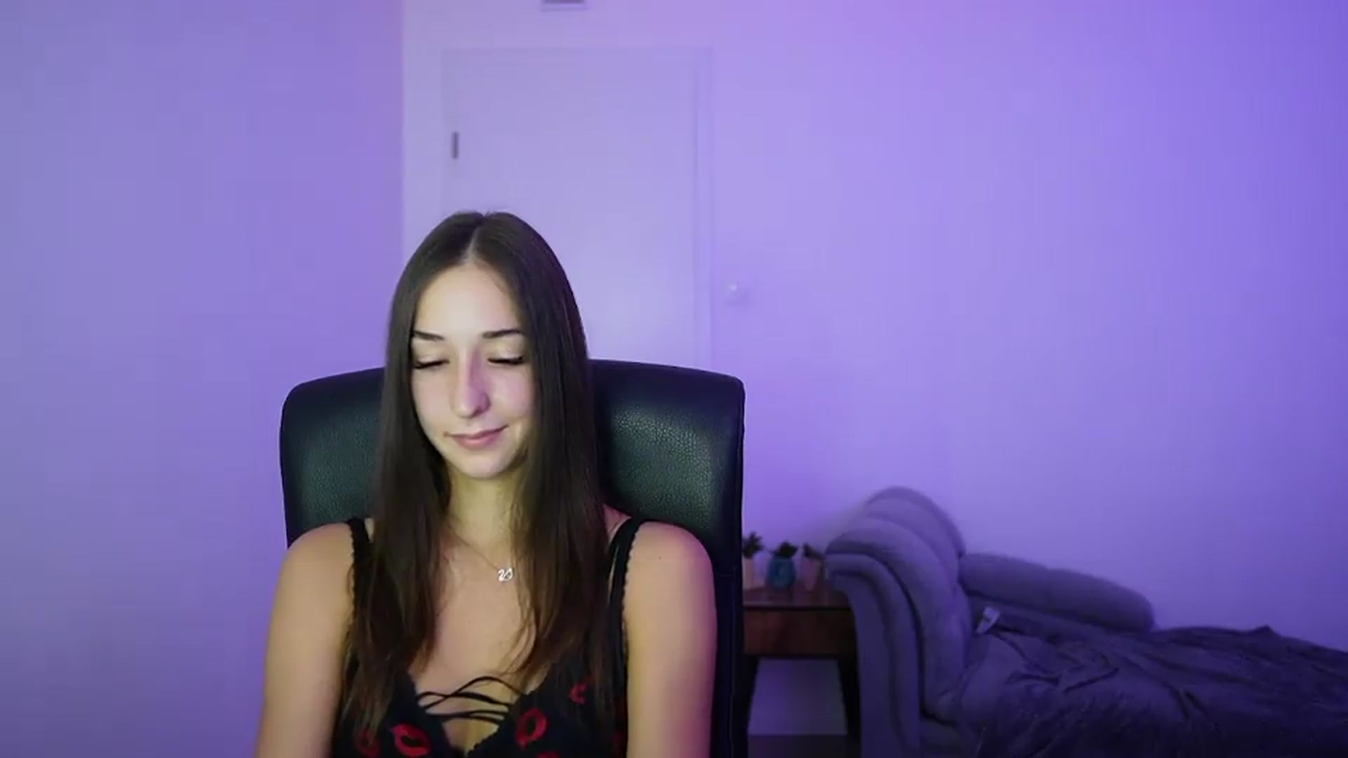 Gallery image thumbnail from Brunettte_18's myfreecams stream on, 07/03/2026, 18:53 image 2 of 20