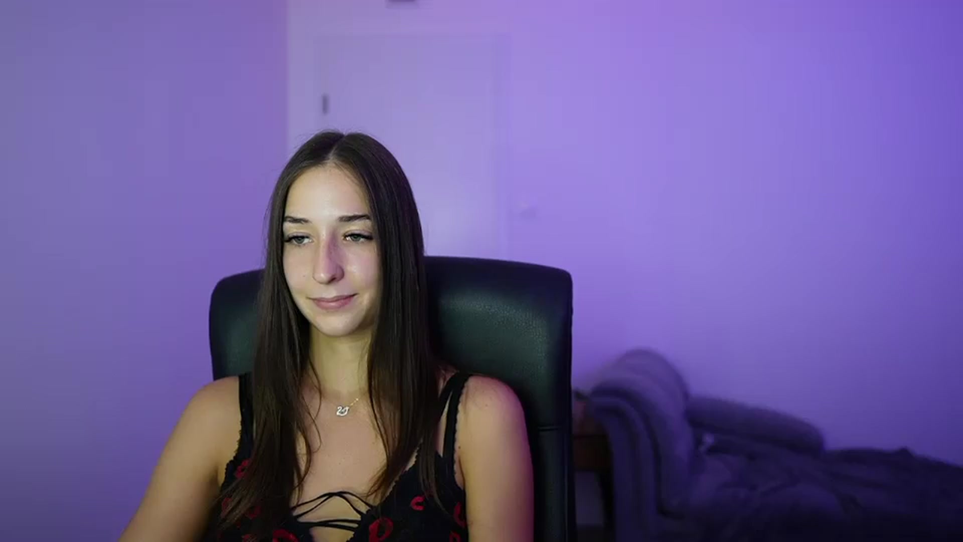Gallery image thumbnail from Brunettte_18's myfreecams stream on, 07/03/2026, 18:53 image 10 of 20