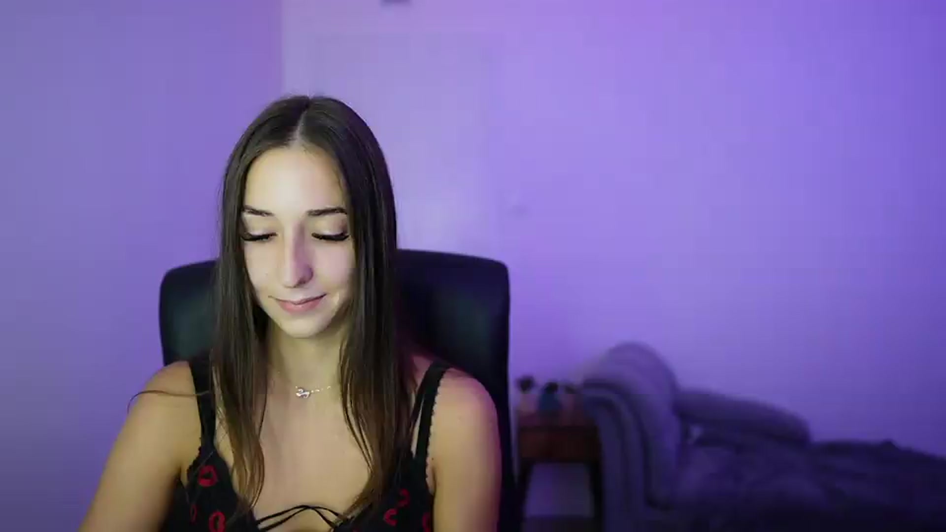 Gallery image thumbnail from Brunettte_18's myfreecams stream on, 07/03/2026, 19:45 image 1 of 20