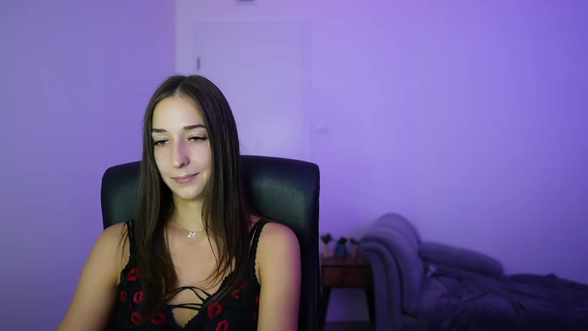 Gallery image thumbnail from Brunettte_18's myfreecams stream on, 07/03/2026, 19:45 image 15 of 20