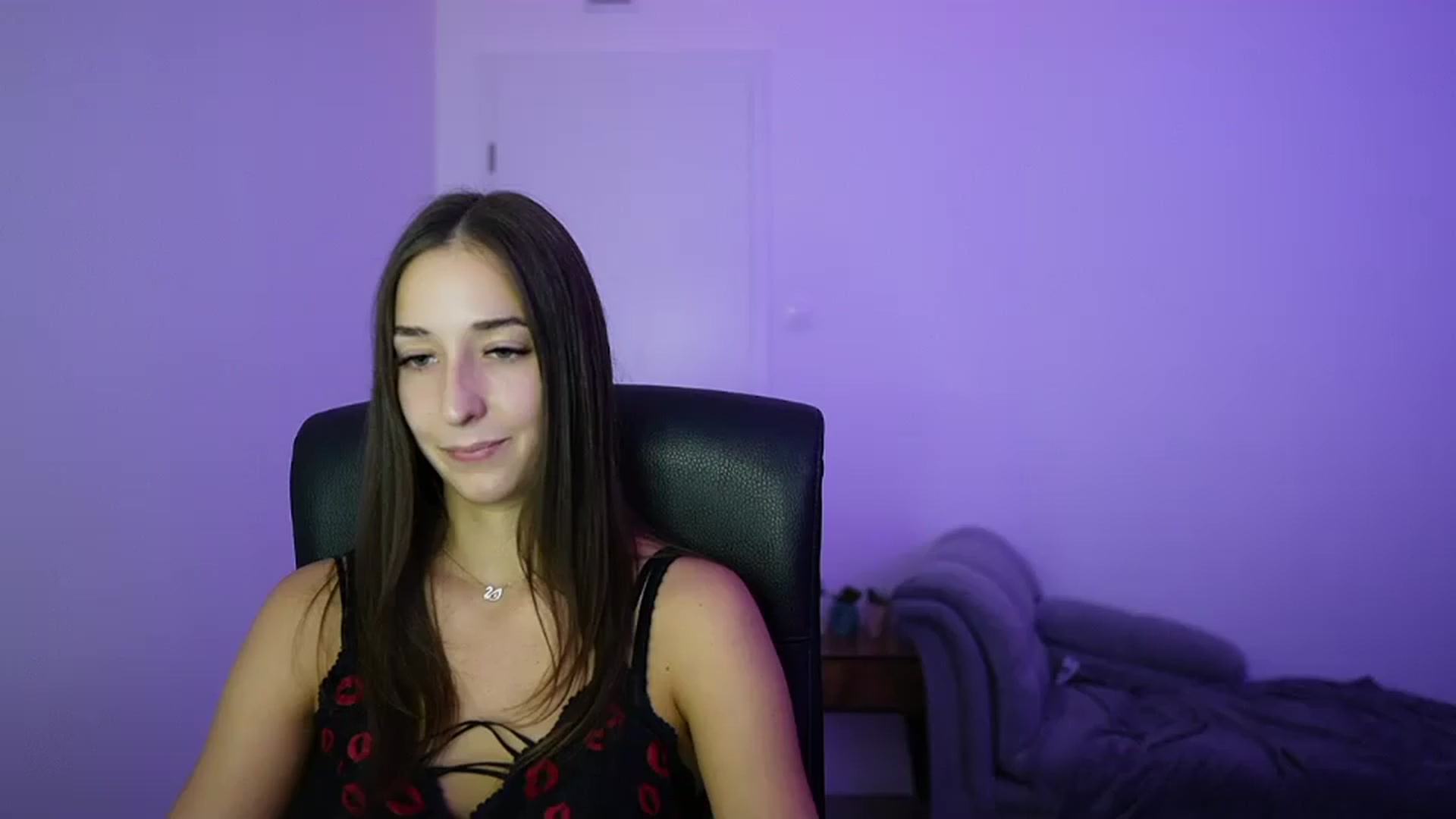 Gallery image thumbnail from Brunettte_18's myfreecams stream on, 07/03/2026, 19:45 image 14 of 20