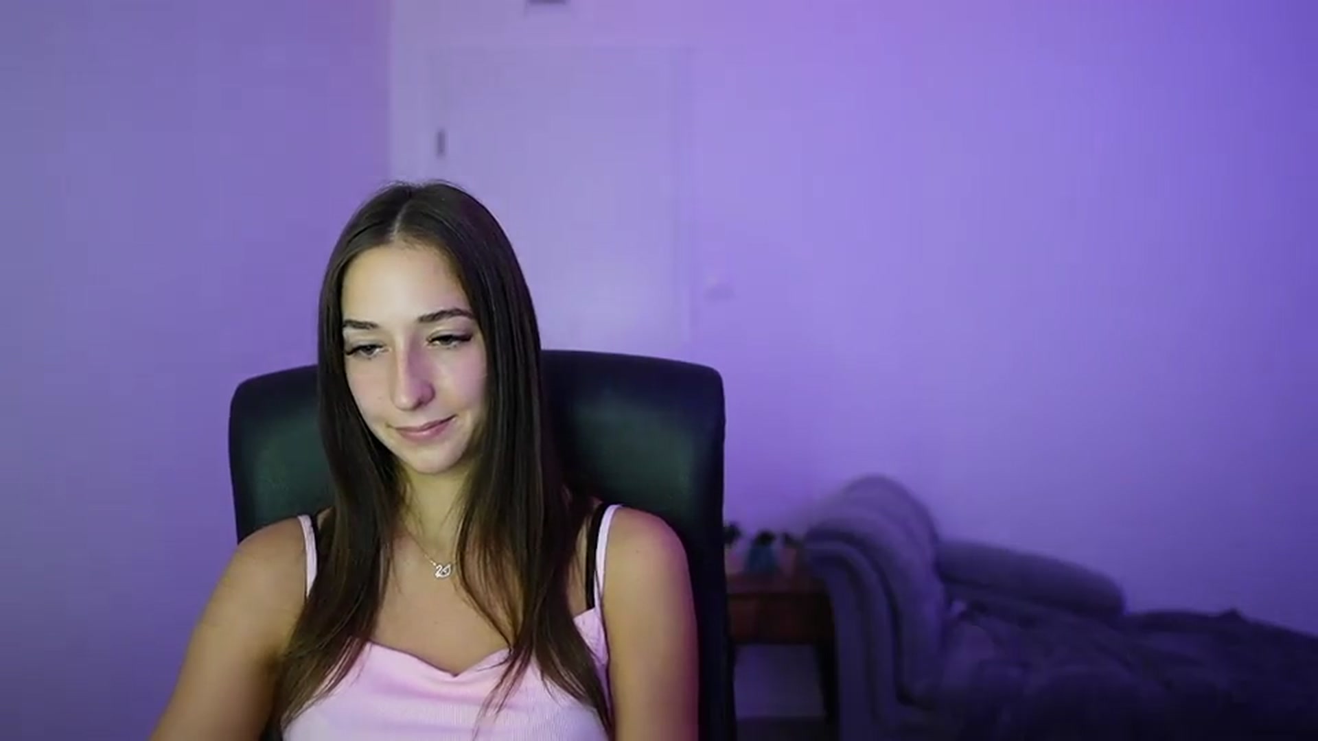 Gallery image thumbnail from Brunettte_18's myfreecams stream on, 07/04/2026, 14:34 image 2 of 20