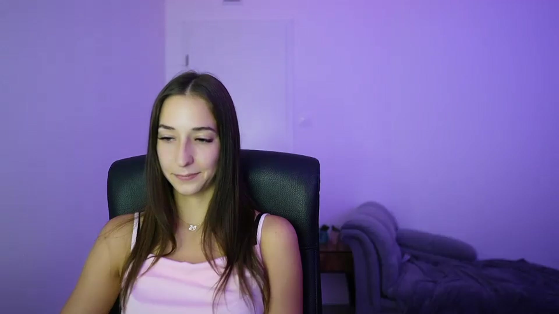 Gallery image thumbnail from Brunettte_18's myfreecams stream on, 07/04/2026, 14:34 image 19 of 20