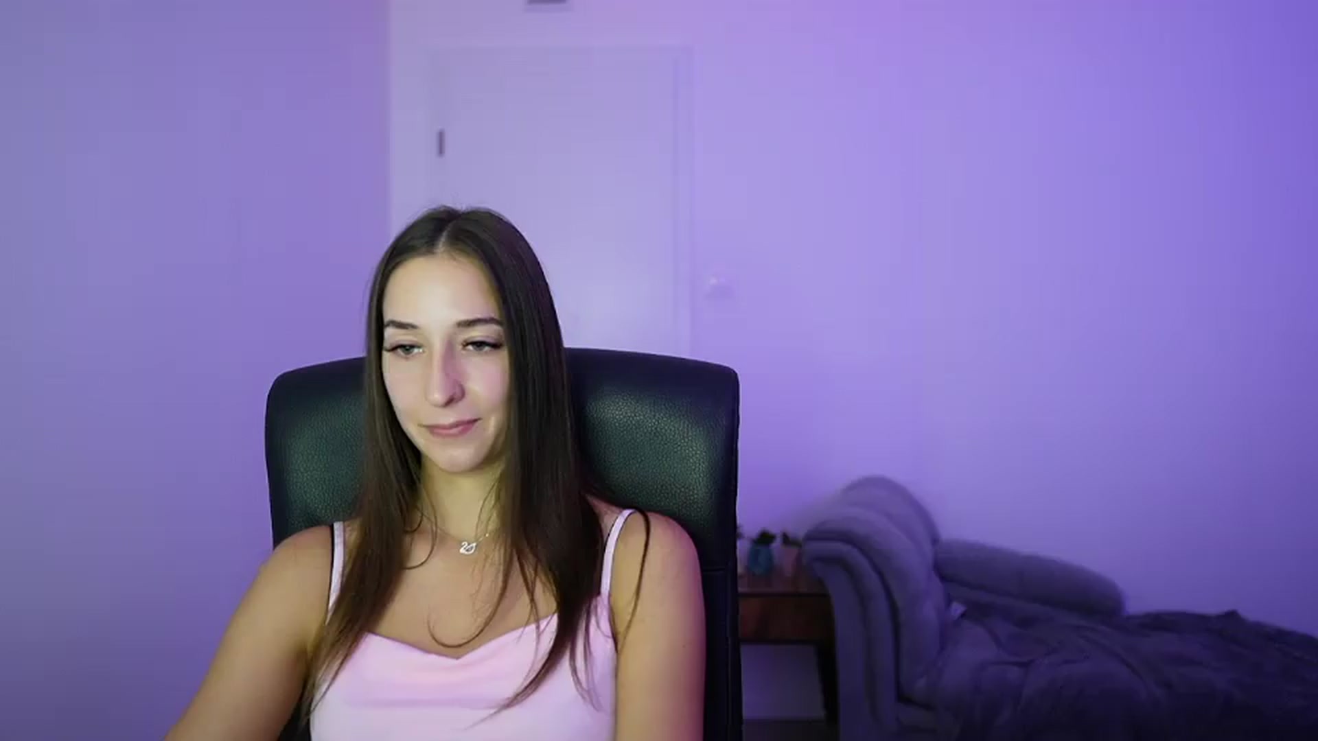 Gallery image thumbnail from Brunettte_18's myfreecams stream on, 07/04/2026, 17:22 image 9 of 20