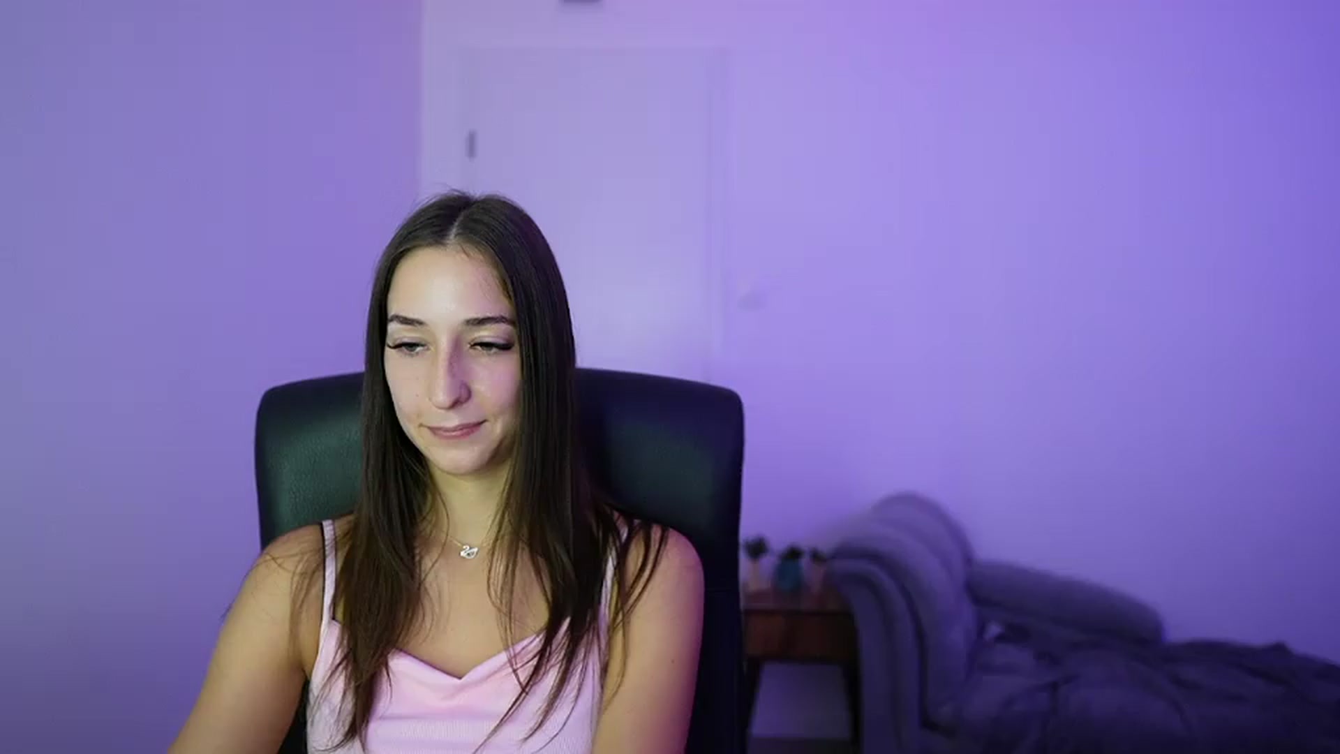Gallery image thumbnail from Brunettte_18's myfreecams stream on, 07/04/2026, 17:22 image 12 of 20