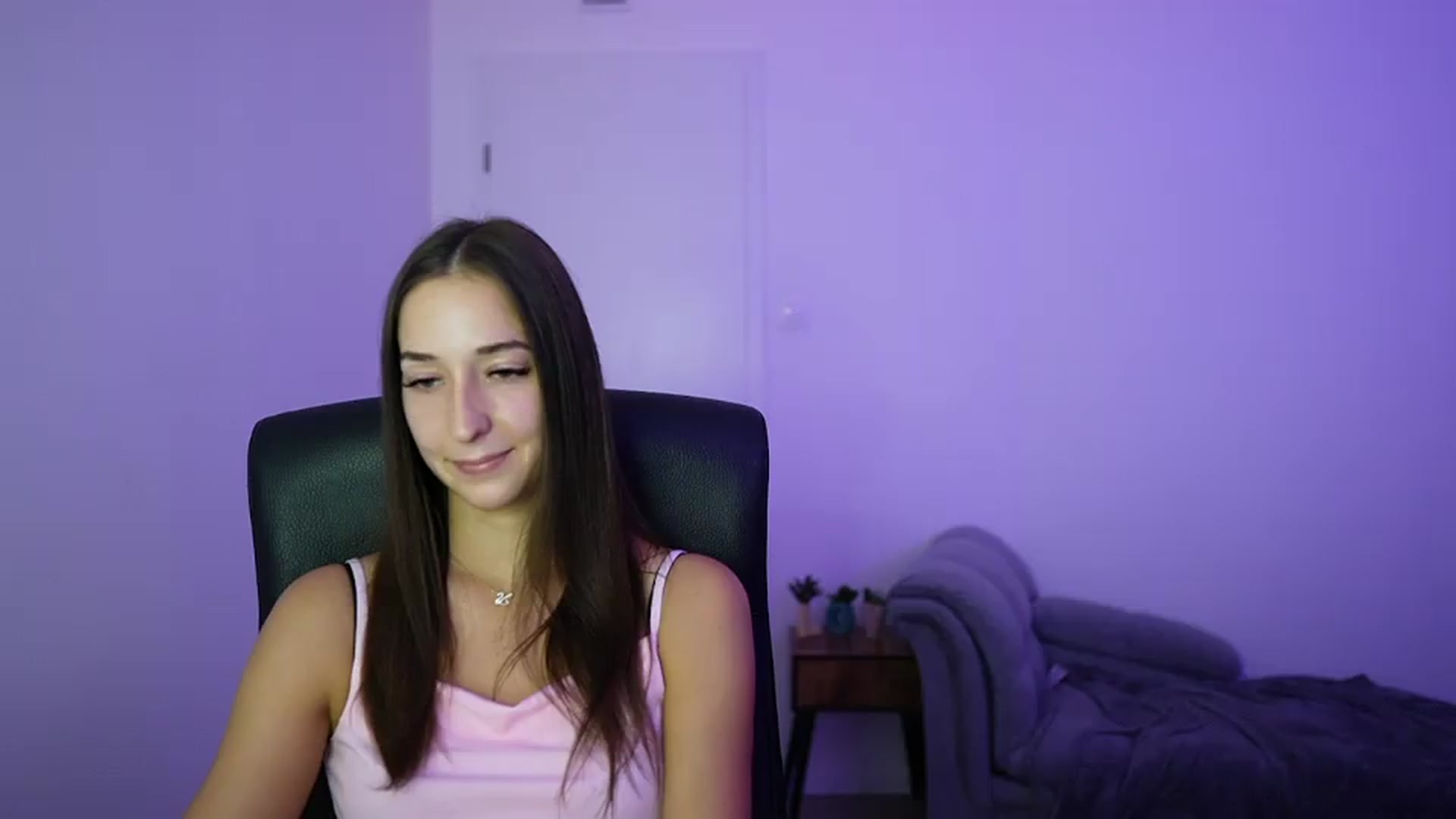 Gallery image thumbnail from Brunettte_18's myfreecams stream on, 07/04/2026, 17:22 image 3 of 20