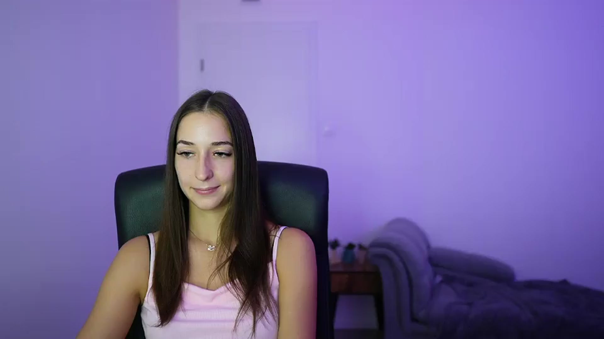 Gallery image thumbnail from Brunettte_18's myfreecams stream on, 07/04/2026, 17:22 image 2 of 20