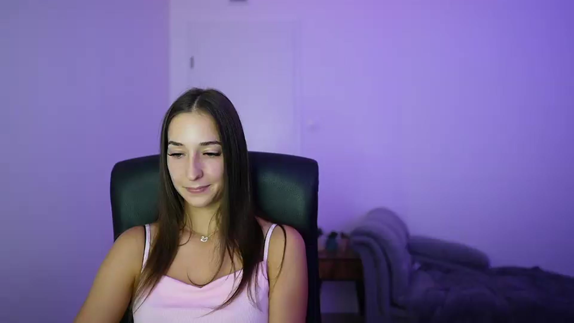 Gallery image thumbnail from Brunettte_18's myfreecams stream on, 07/04/2026, 17:22 image 8 of 20