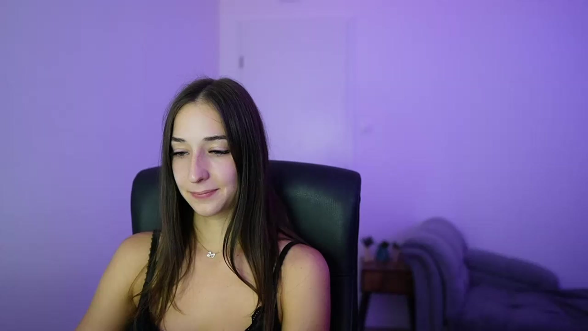 Gallery image thumbnail from Brunettte_18's myfreecams stream on, 07/05/2026, 21:45 image 8 of 20