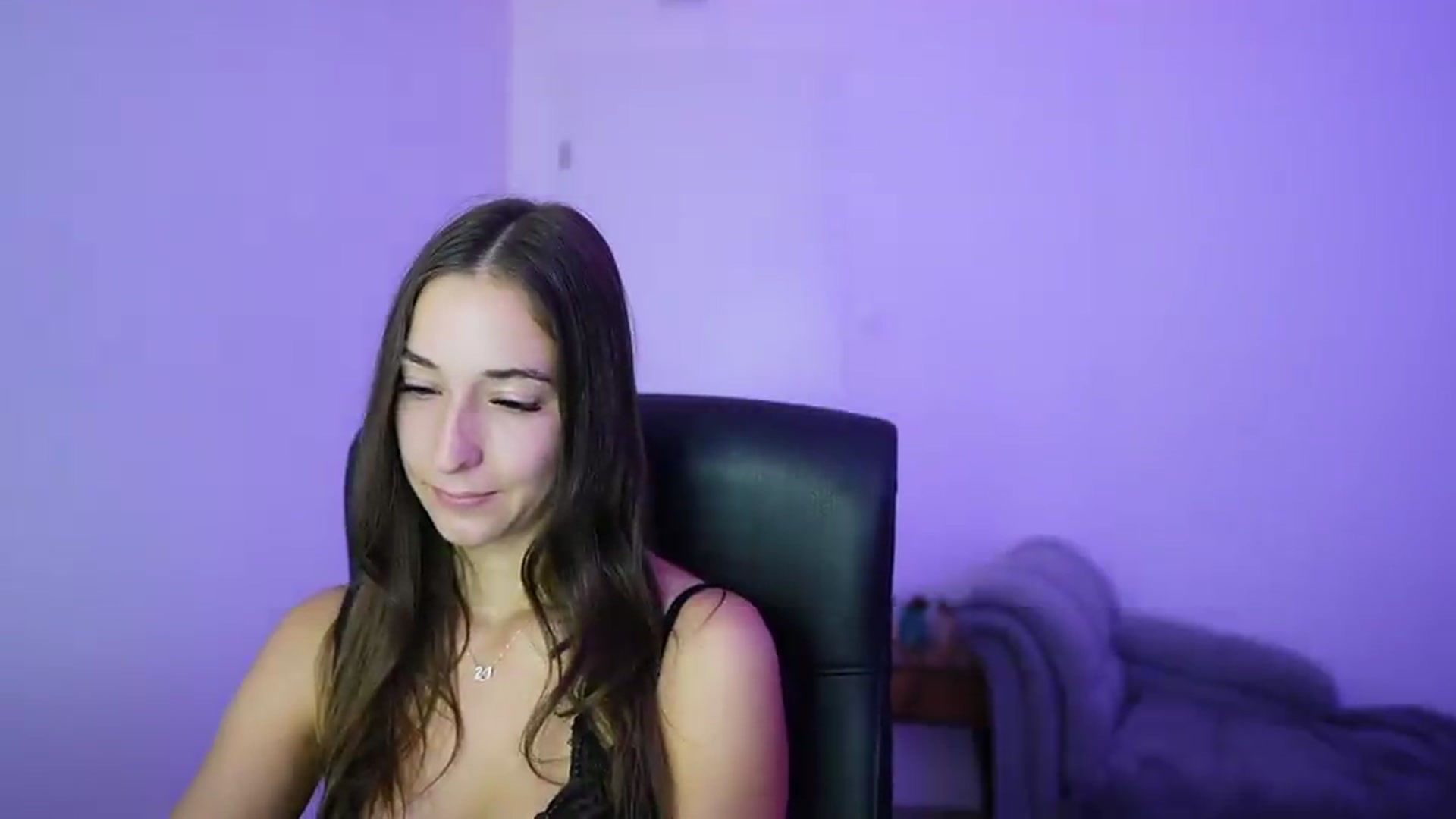 Gallery image thumbnail from Brunettte_18's myfreecams stream on, 07/07/2026, 17:44 image 20 of 20