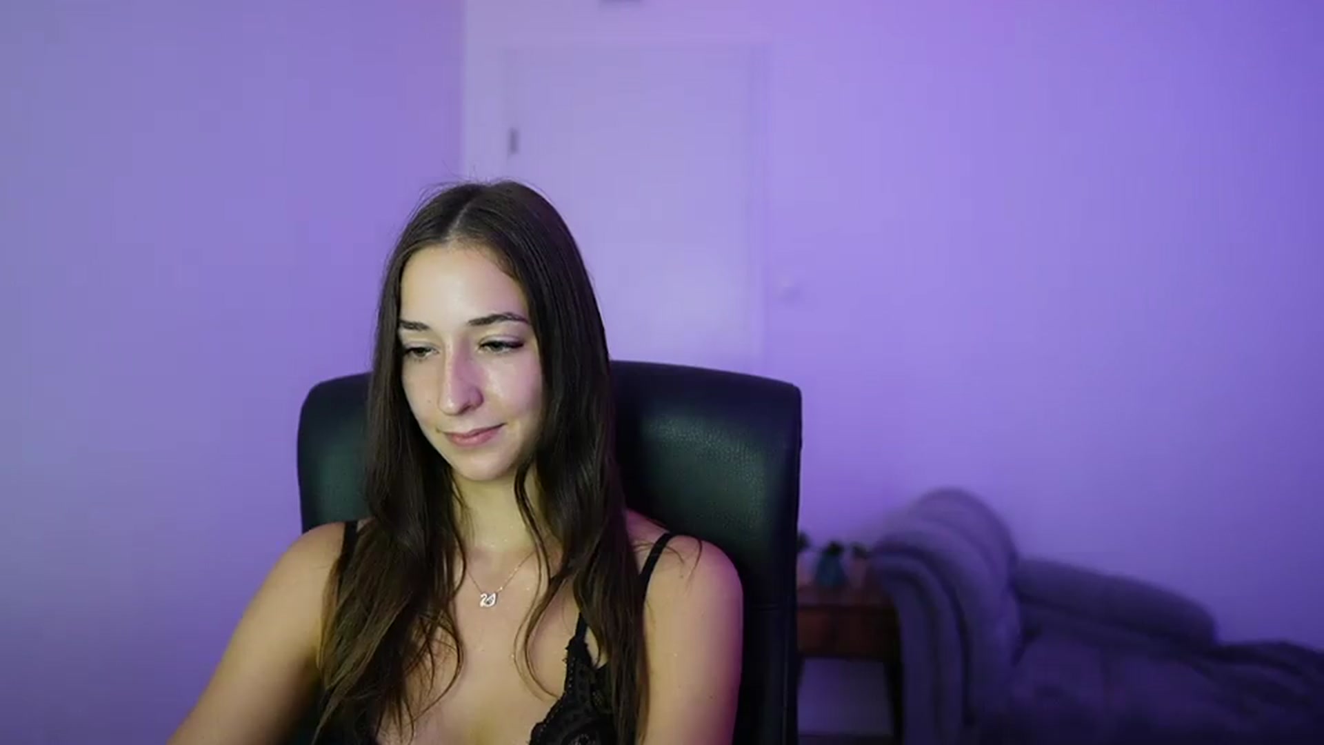 Gallery image thumbnail from Brunettte_18's myfreecams stream on, 07/07/2026, 17:44 image 19 of 20