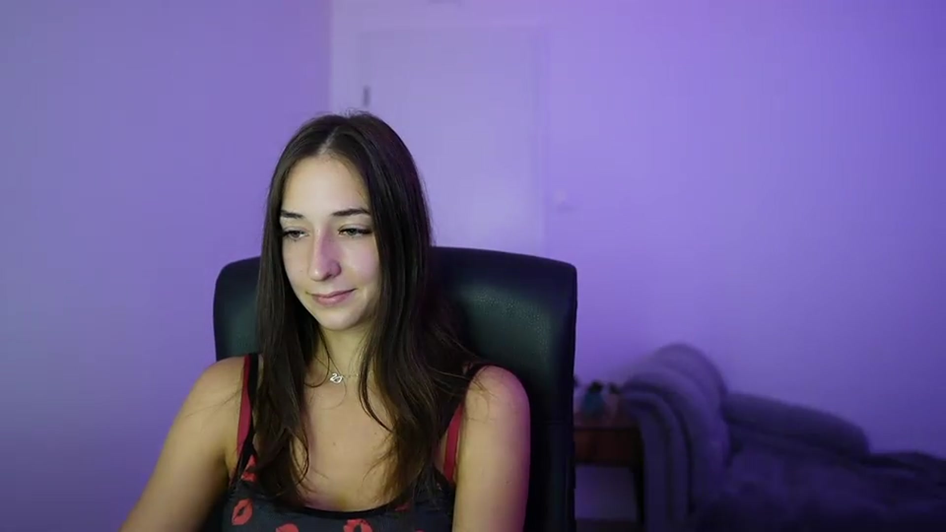 Gallery image thumbnail from Brunettte_18's myfreecams stream on, 07/09/2026, 14:55 image 10 of 20