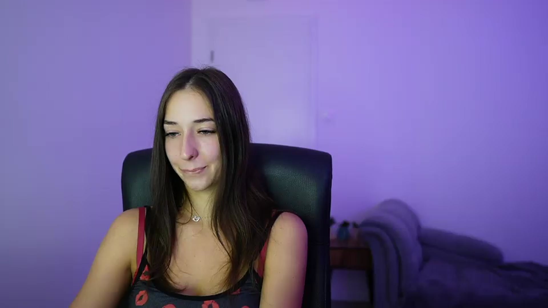 Gallery image thumbnail from Brunettte_18's myfreecams stream on, 07/09/2026, 14:55 image 17 of 20