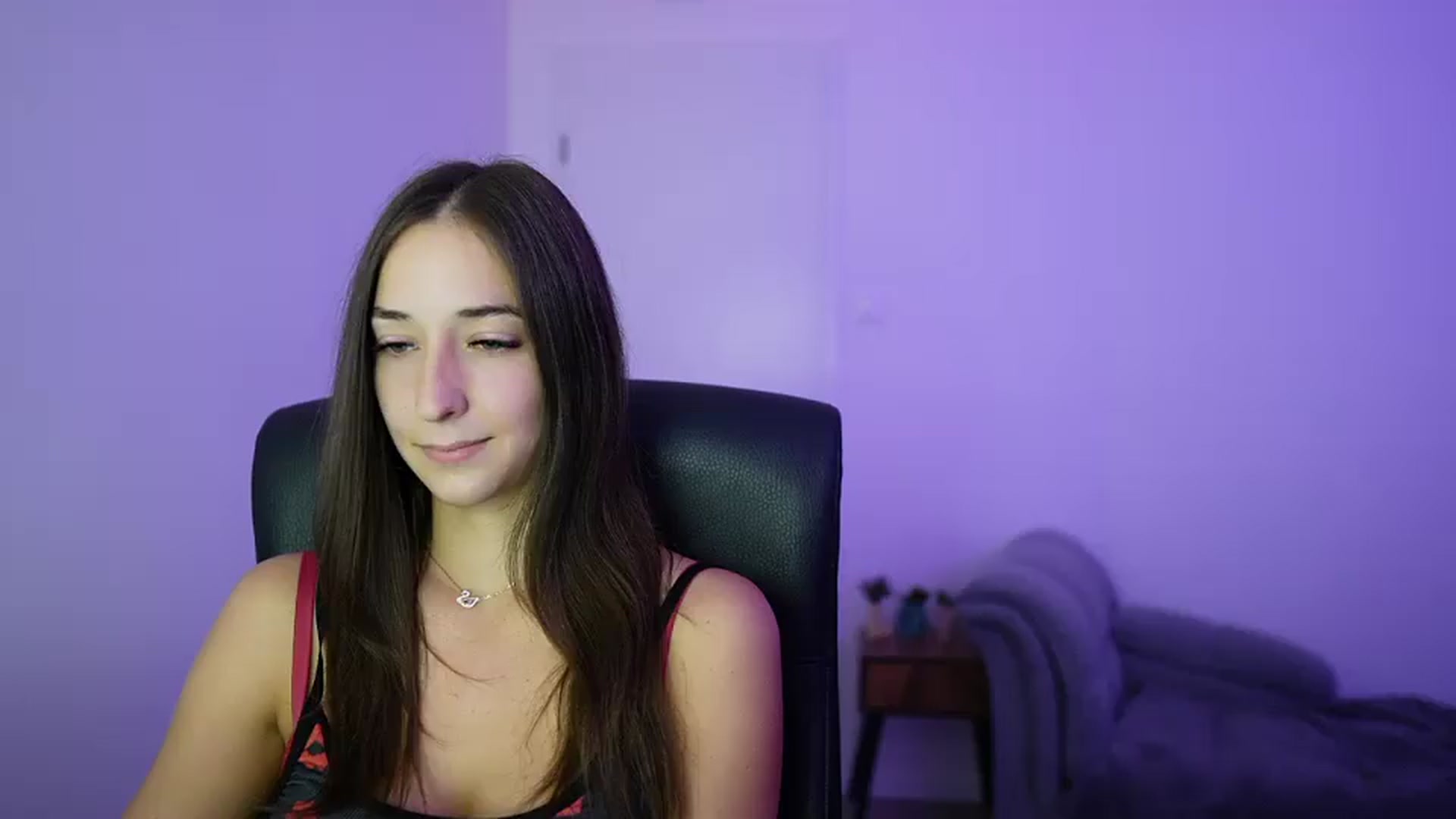 Gallery image thumbnail from Brunettte_18's myfreecams stream on, 07/09/2026, 16:04 image 2 of 20