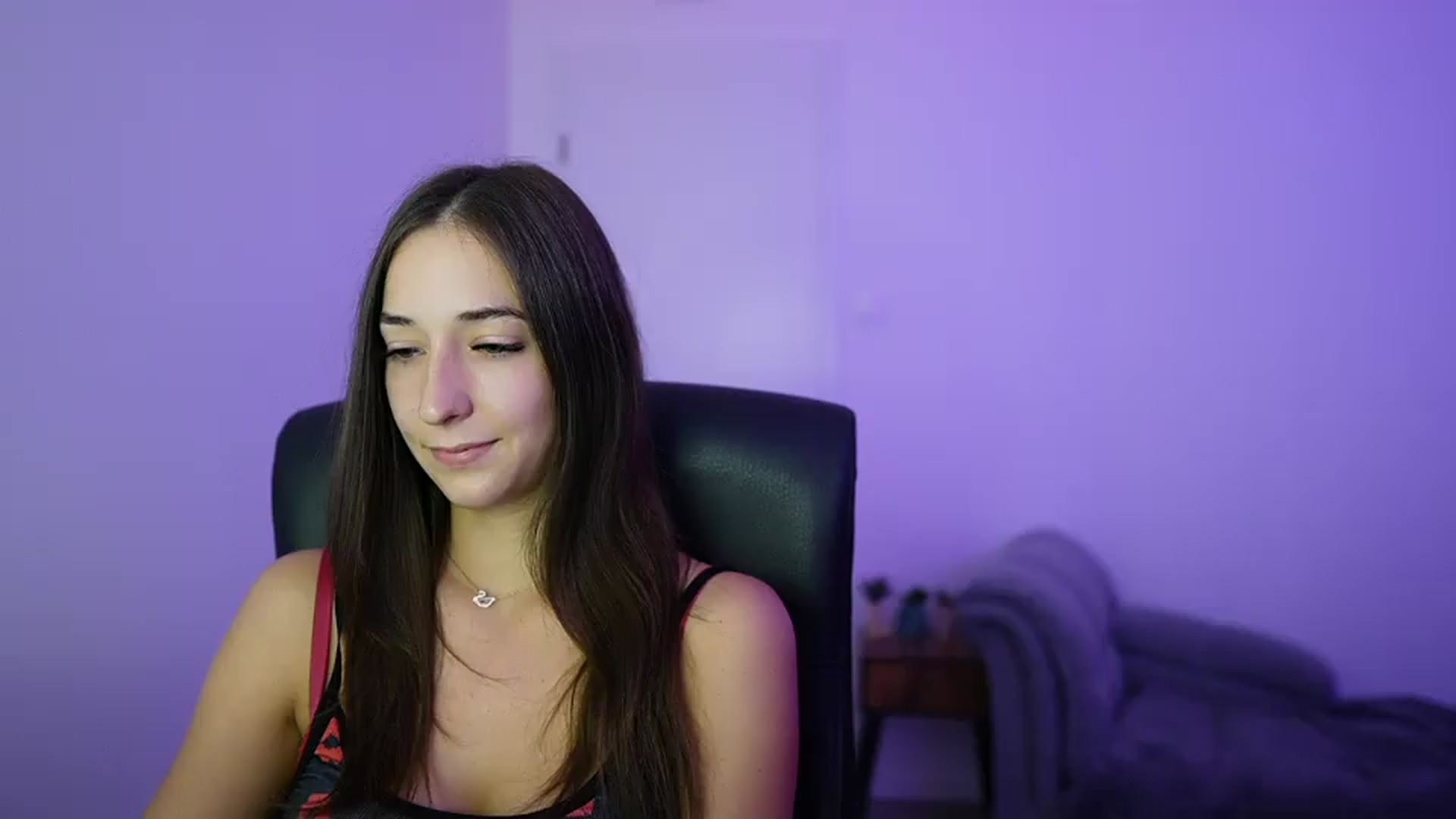 Gallery image thumbnail from Brunettte_18's myfreecams stream on, 07/09/2026, 16:04 image 1 of 20