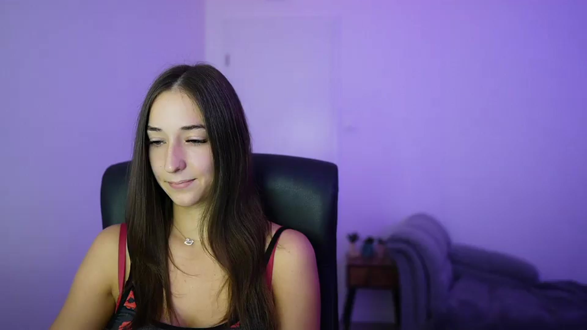Gallery image thumbnail from Brunettte_18's myfreecams stream on, 07/09/2026, 16:04 image 5 of 20