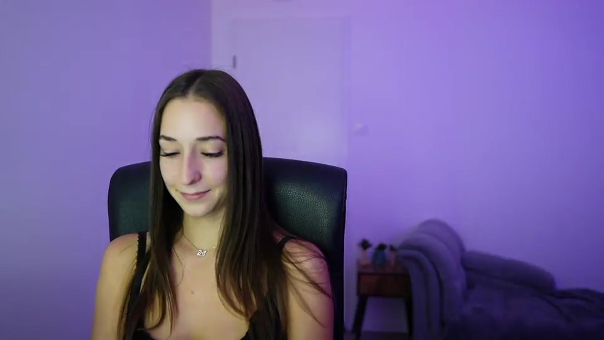 Gallery image thumbnail from Brunettte_18's myfreecams stream on, 07/10/2026, 13:47 image 14 of 20
