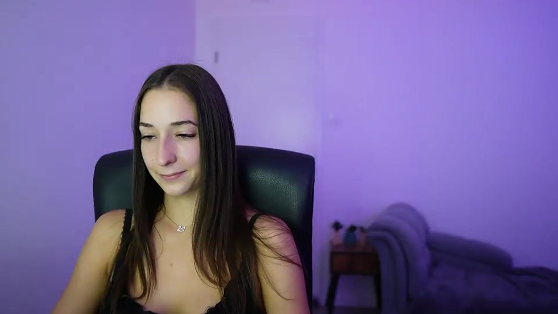 Gallery image thumbnail from Brunettte_18's myfreecams stream on, 07/10/2026, 13:47 image 16 of 20