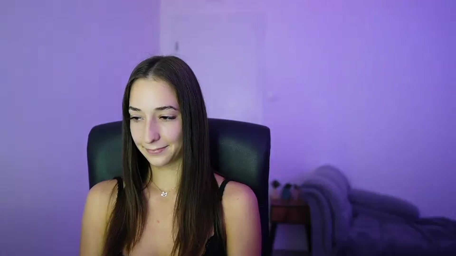 Gallery image thumbnail from Brunettte_18's myfreecams stream on, 07/10/2026, 13:47 image 2 of 20