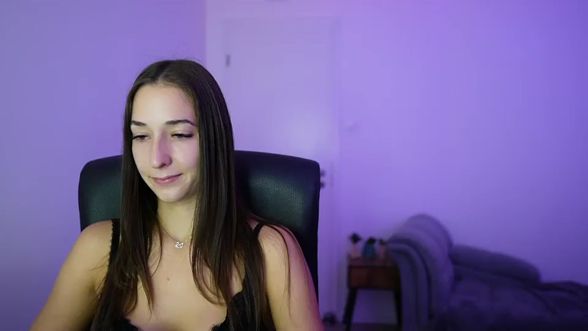 Gallery image thumbnail from Brunettte_18's myfreecams stream on, 07/10/2026, 14:52 image 13 of 20