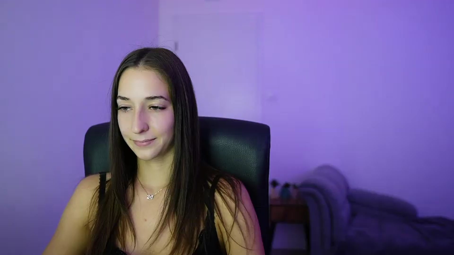 Gallery image thumbnail from Brunettte_18's myfreecams stream on, 07/10/2026, 14:52 image 6 of 20