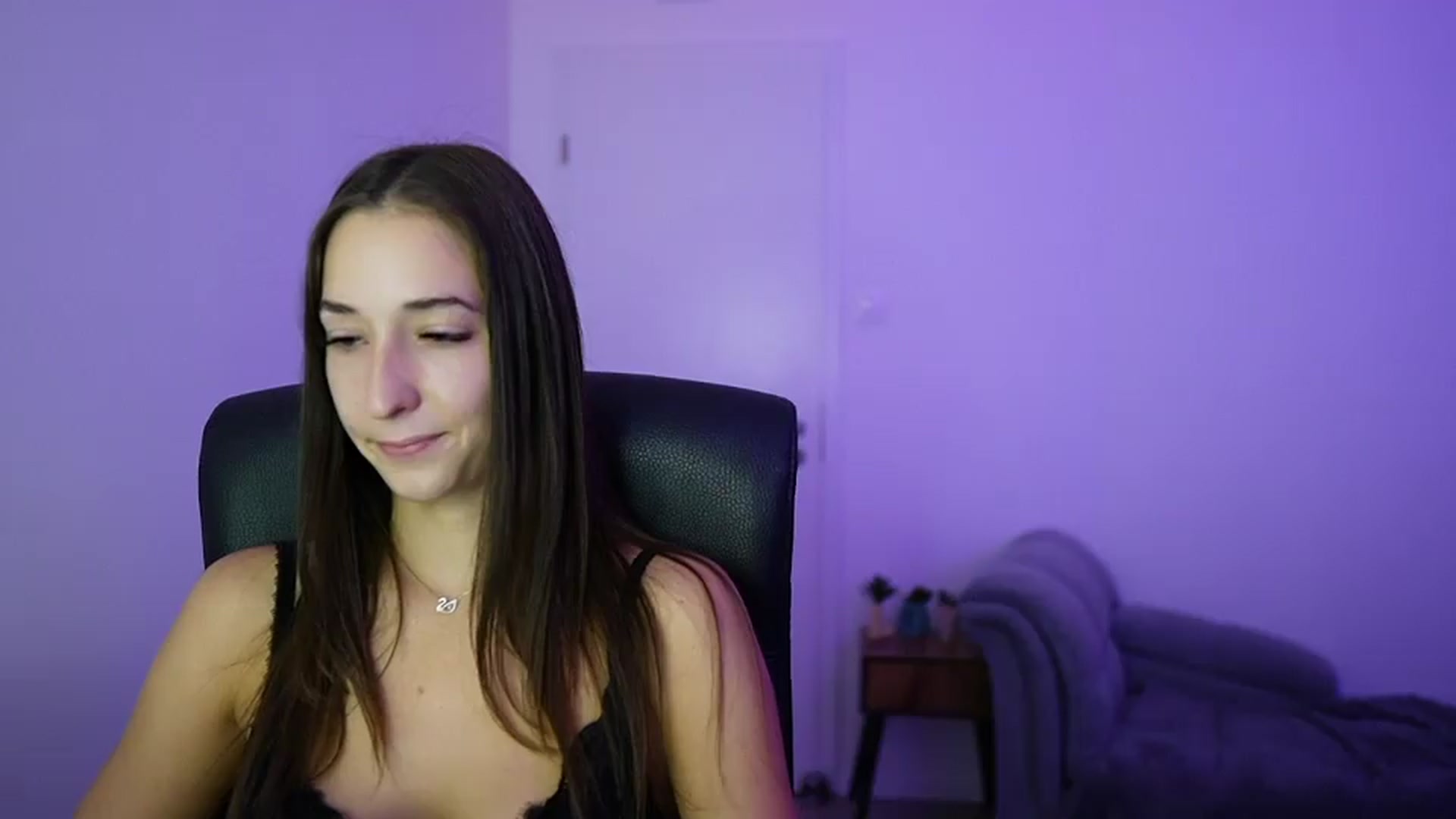 Gallery image thumbnail from Brunettte_18's myfreecams stream on, 07/10/2026, 14:52 image 12 of 20