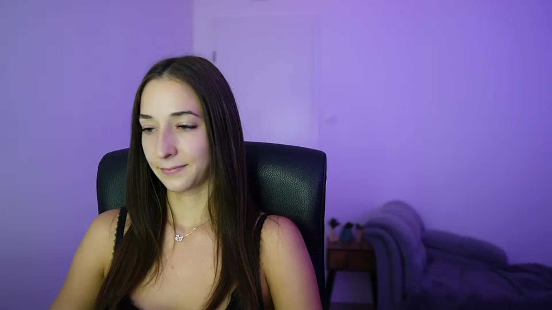 Gallery image thumbnail from Brunettte_18's myfreecams stream on, 07/10/2026, 17:23 image 3 of 20