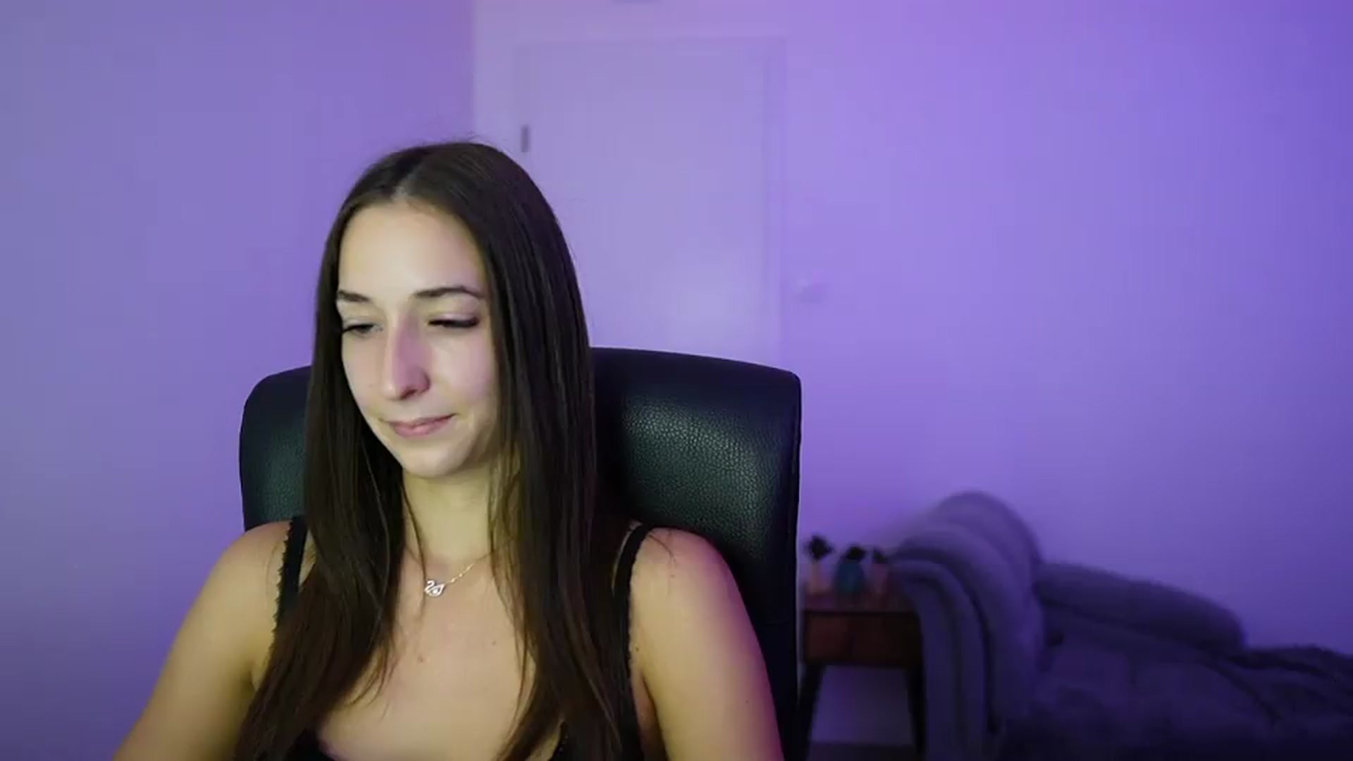 Gallery image thumbnail from Brunettte_18's myfreecams stream on, 07/10/2026, 17:23 image 4 of 20