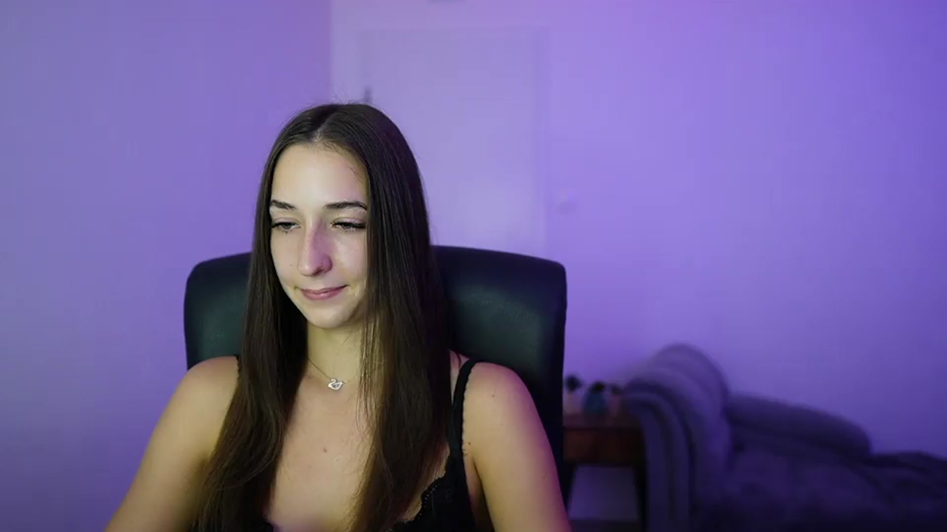 Gallery image thumbnail from Brunettte_18's myfreecams stream on, 07/10/2026, 17:23 image 1 of 20