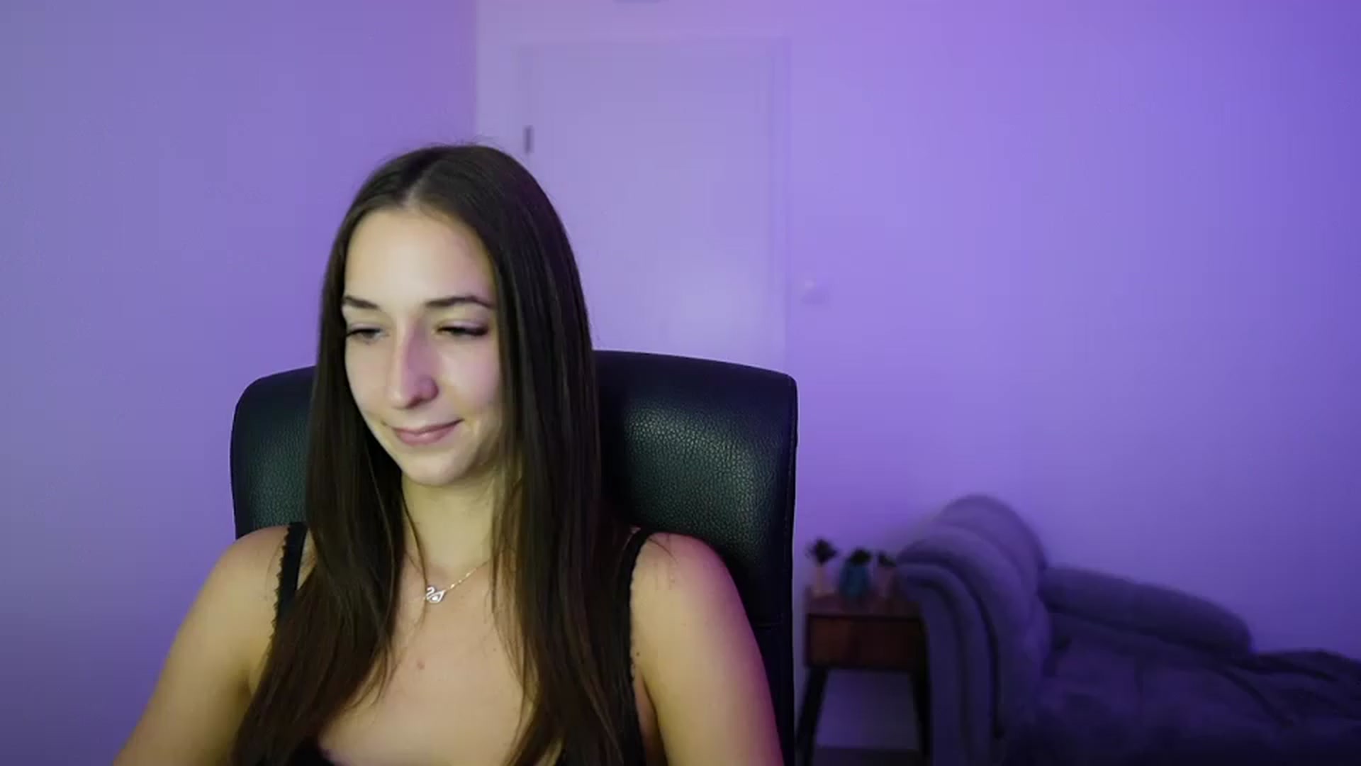 Gallery image thumbnail from Brunettte_18's myfreecams stream on, 07/10/2026, 17:23 image 5 of 20
