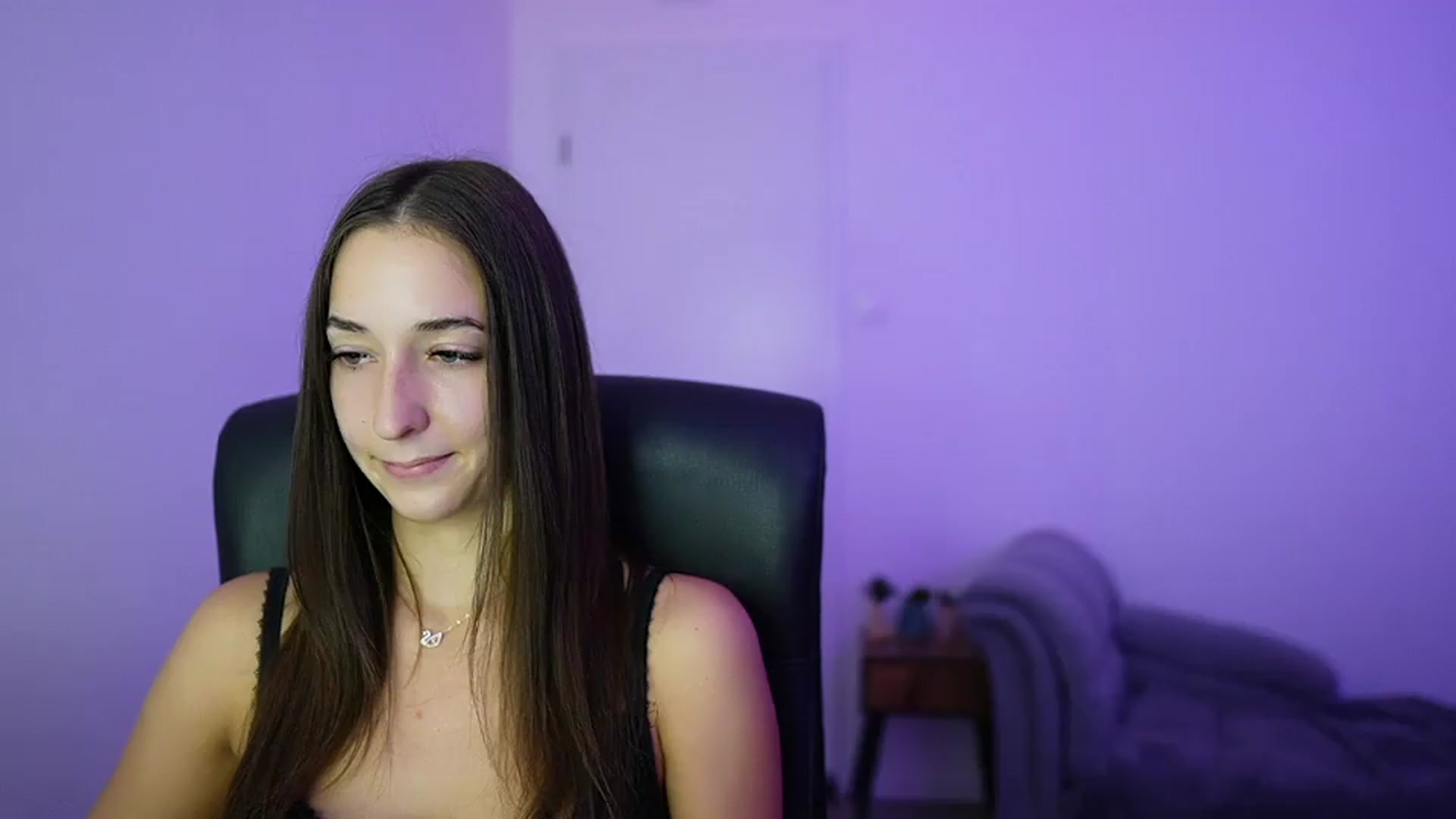 Gallery image thumbnail from Brunettte_18's myfreecams stream on, 07/10/2026, 17:23 image 9 of 20