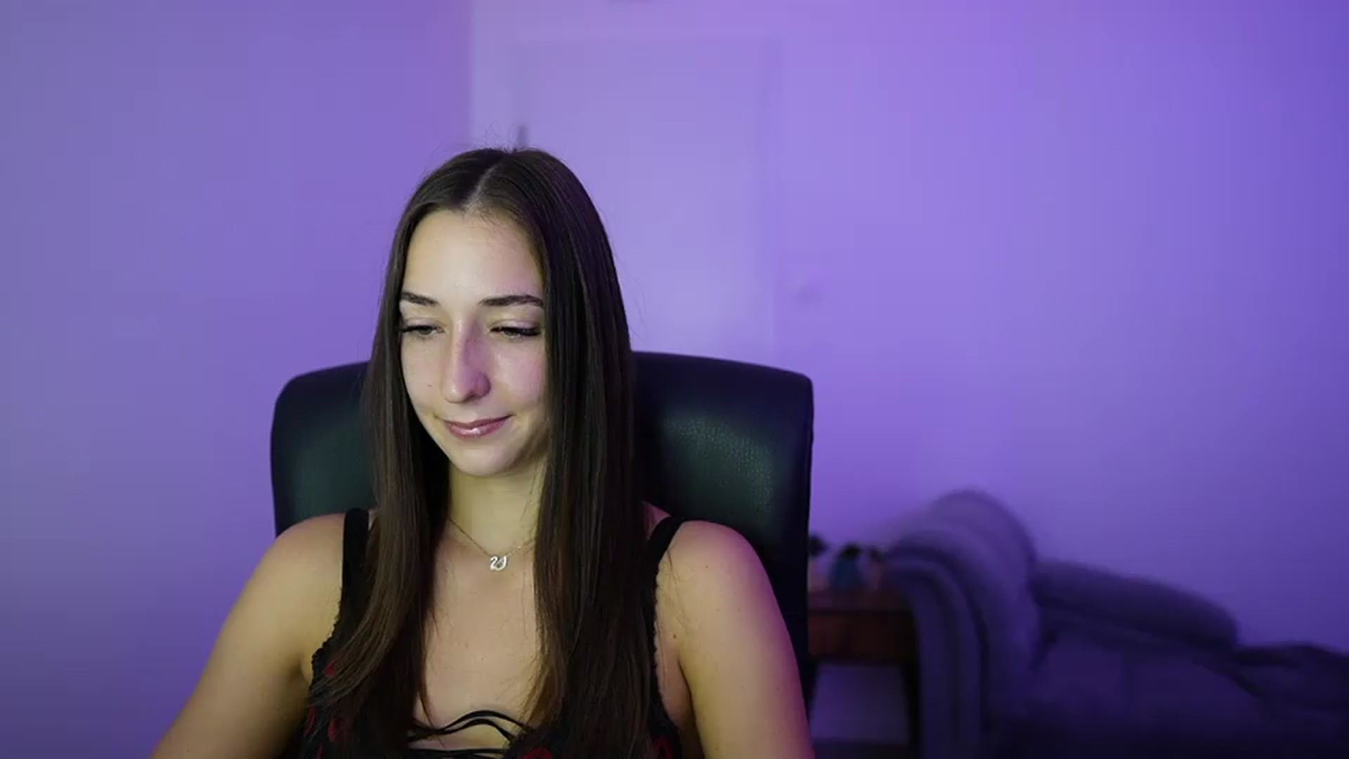 Gallery image thumbnail from Brunettte_18's myfreecams stream on, 07/13/2026, 14:44 image 3 of 20
