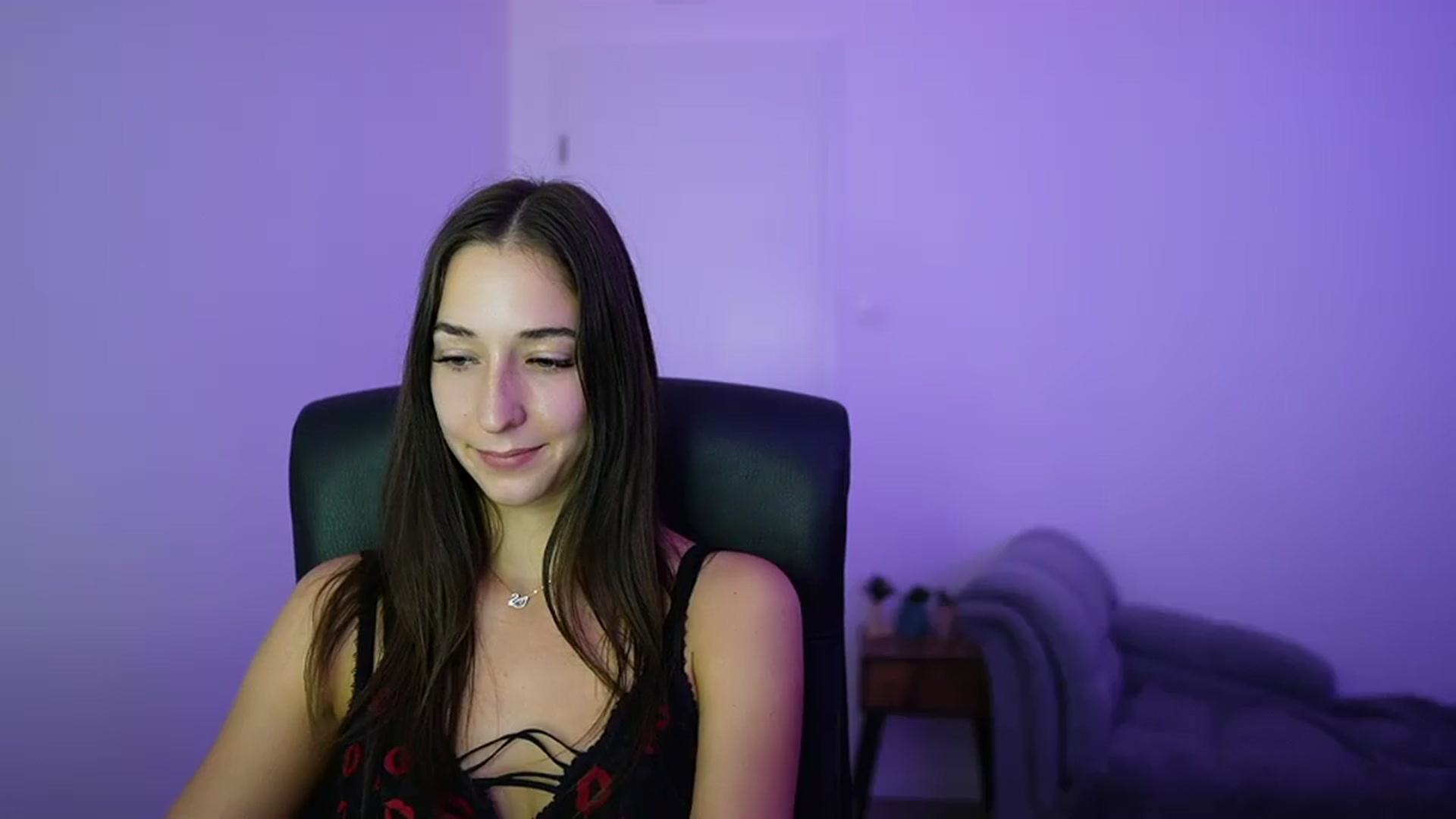 Gallery image thumbnail from Brunettte_18's myfreecams stream on, 07/13/2026, 17:28 image 4 of 20