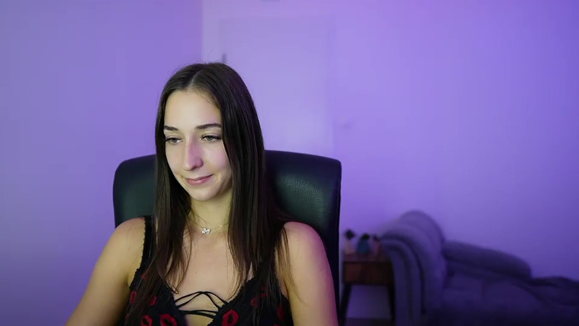 Gallery image thumbnail from Brunettte_18's myfreecams stream on, 07/13/2026, 17:28 image 13 of 20