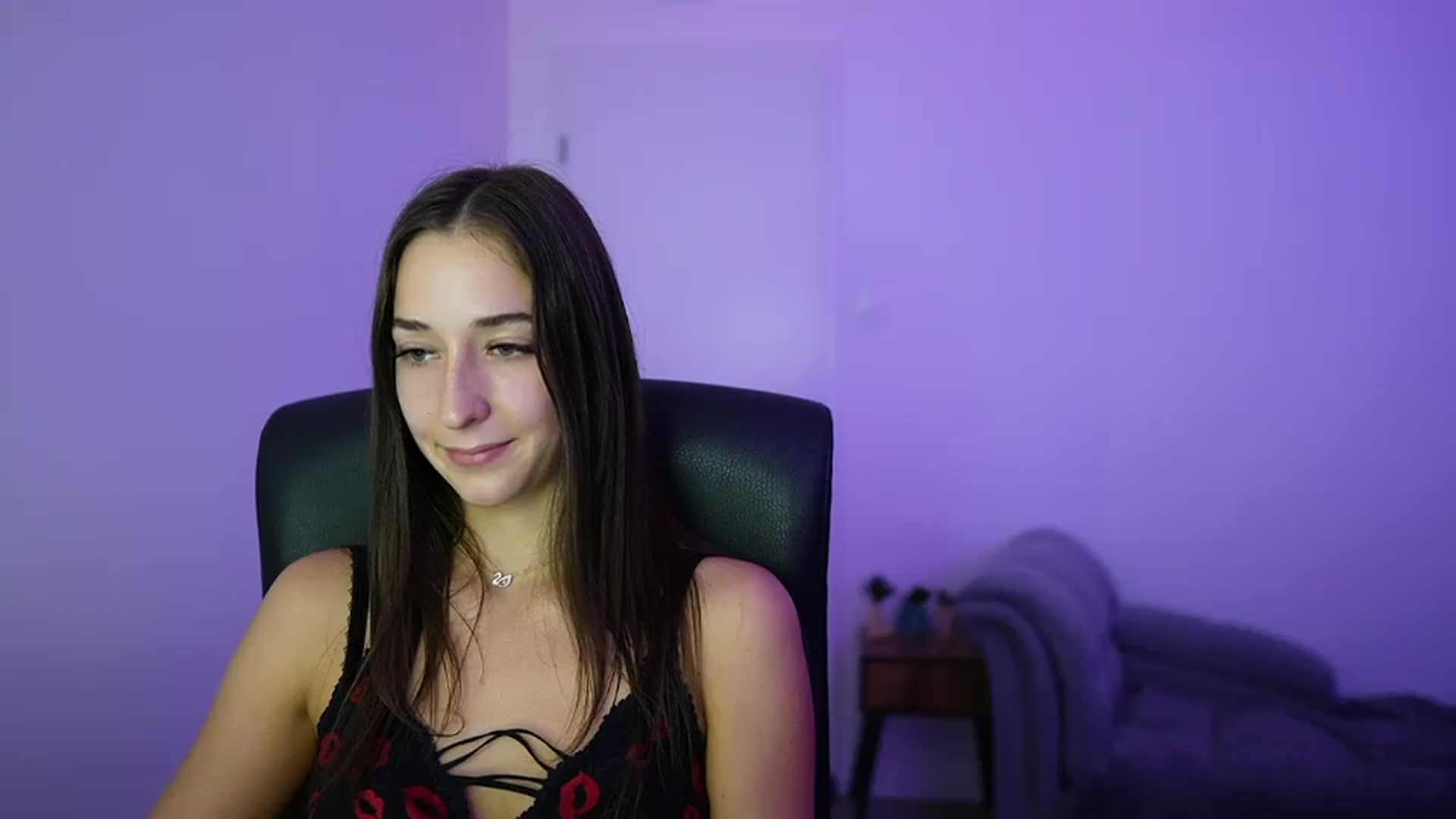 Gallery image thumbnail from Brunettte_18's myfreecams stream on, 07/13/2026, 17:28 image 16 of 20