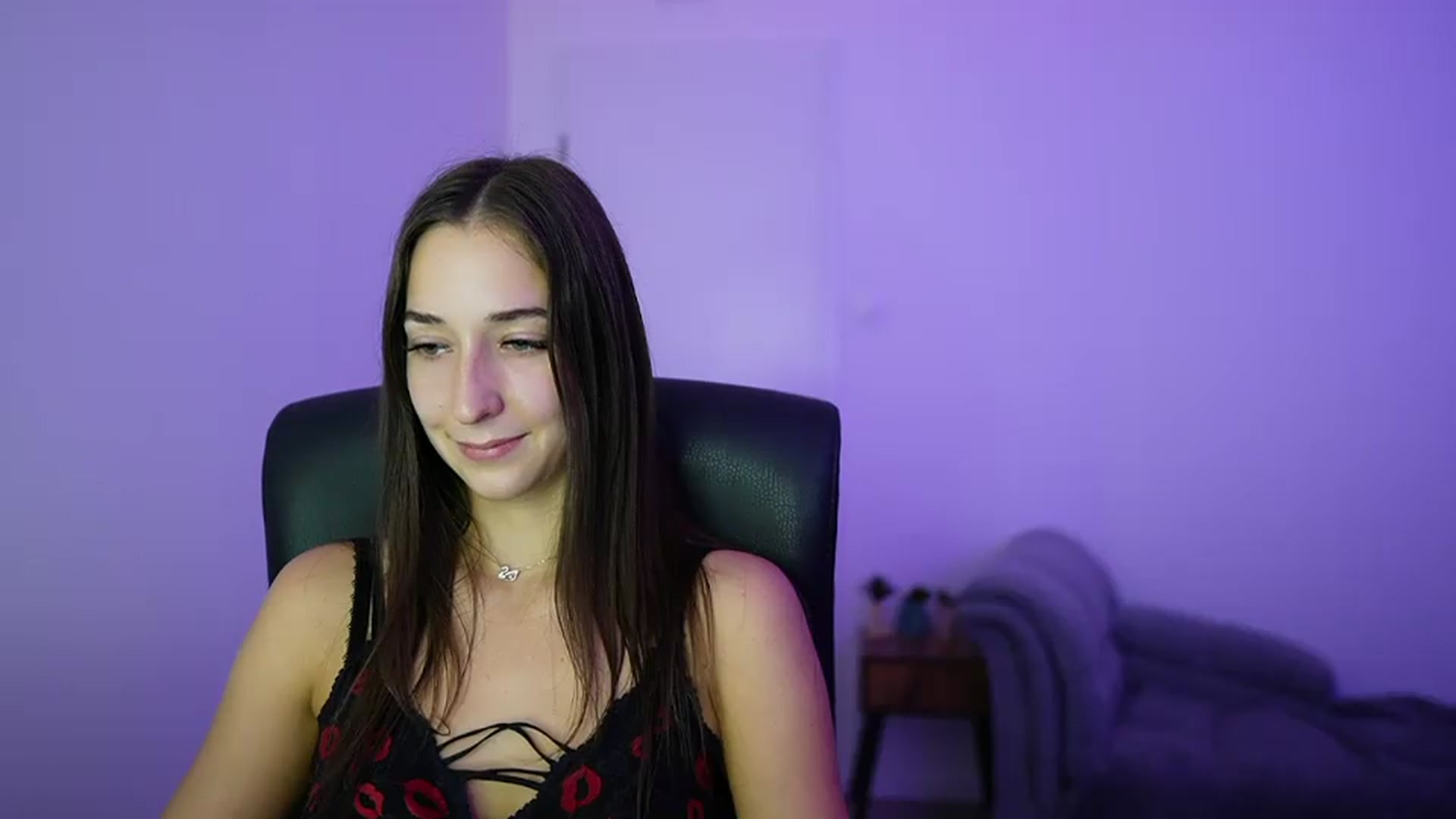Gallery image thumbnail from Brunettte_18's myfreecams stream on, 07/13/2026, 17:28 image 14 of 20